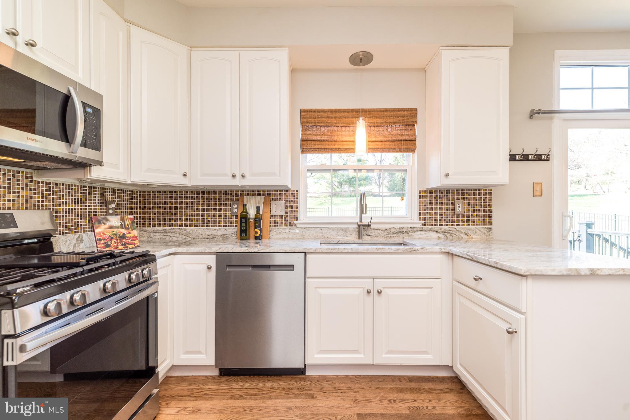 SUMMERMEADOW - Residential