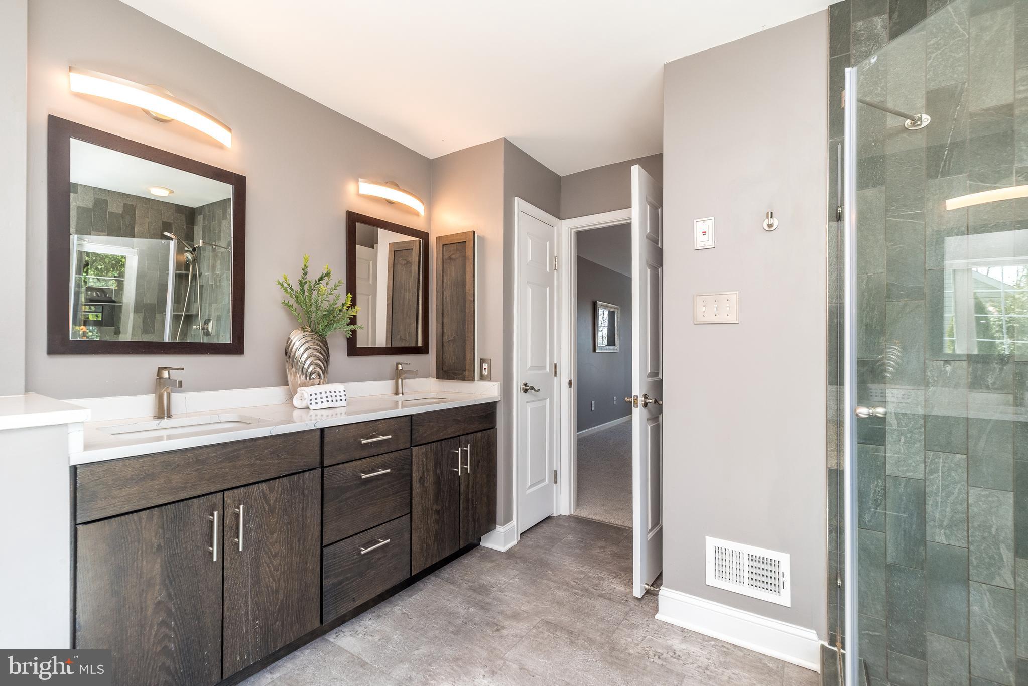 SUMMERMEADOW - Residential