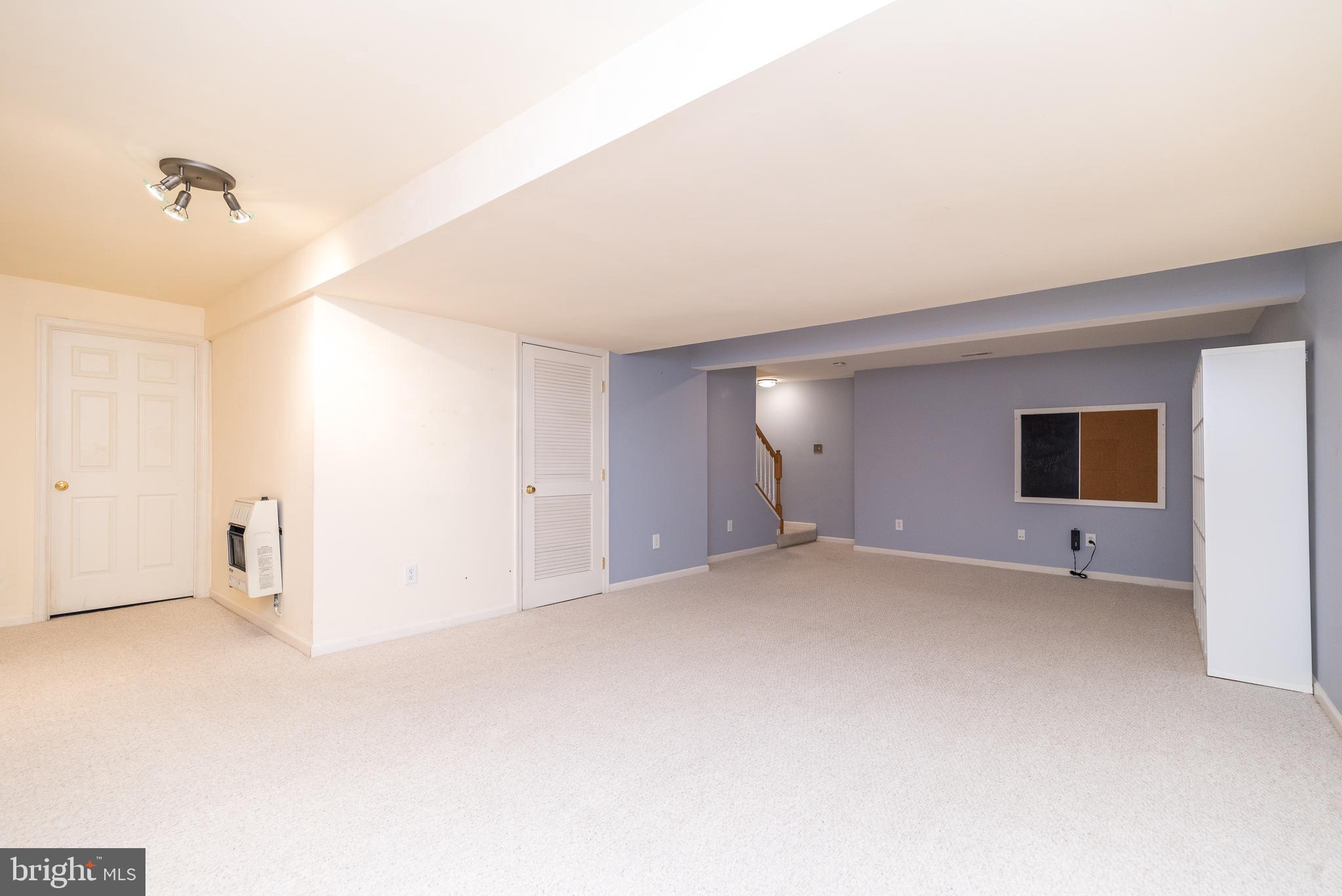 SUMMERMEADOW - Residential