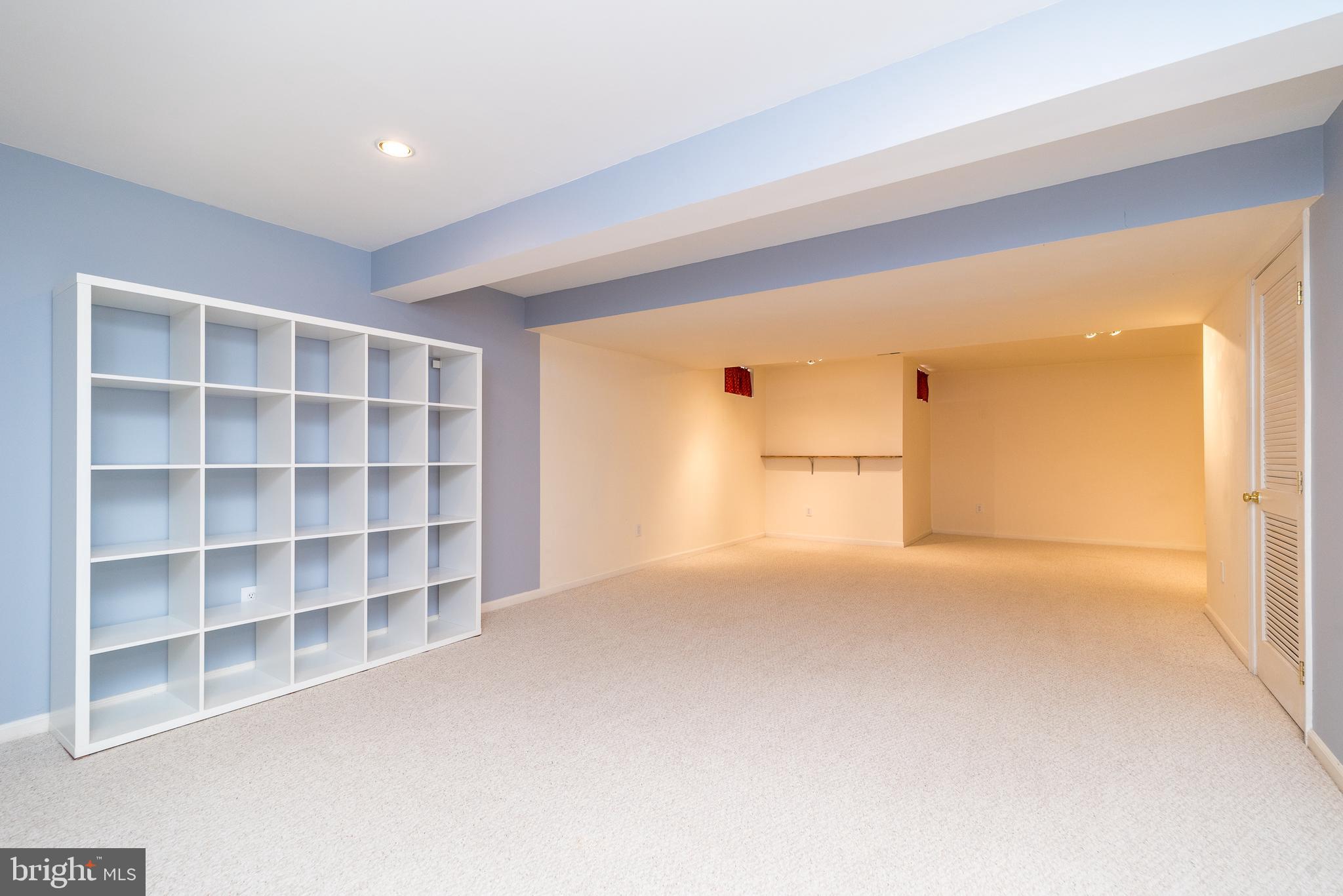 SUMMERMEADOW - Residential