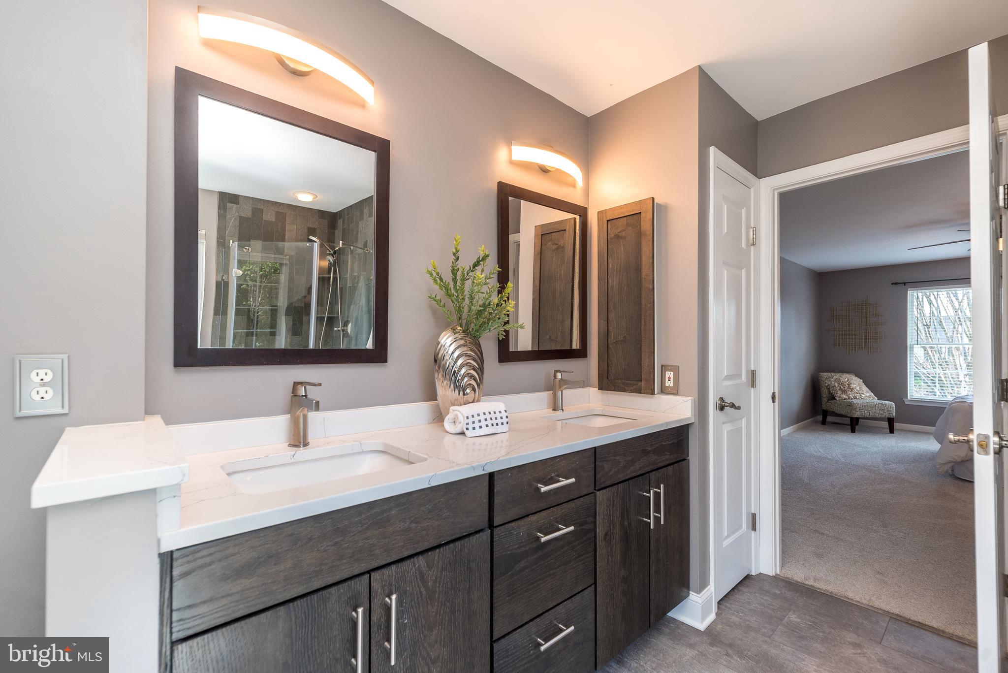 SUMMERMEADOW - Residential