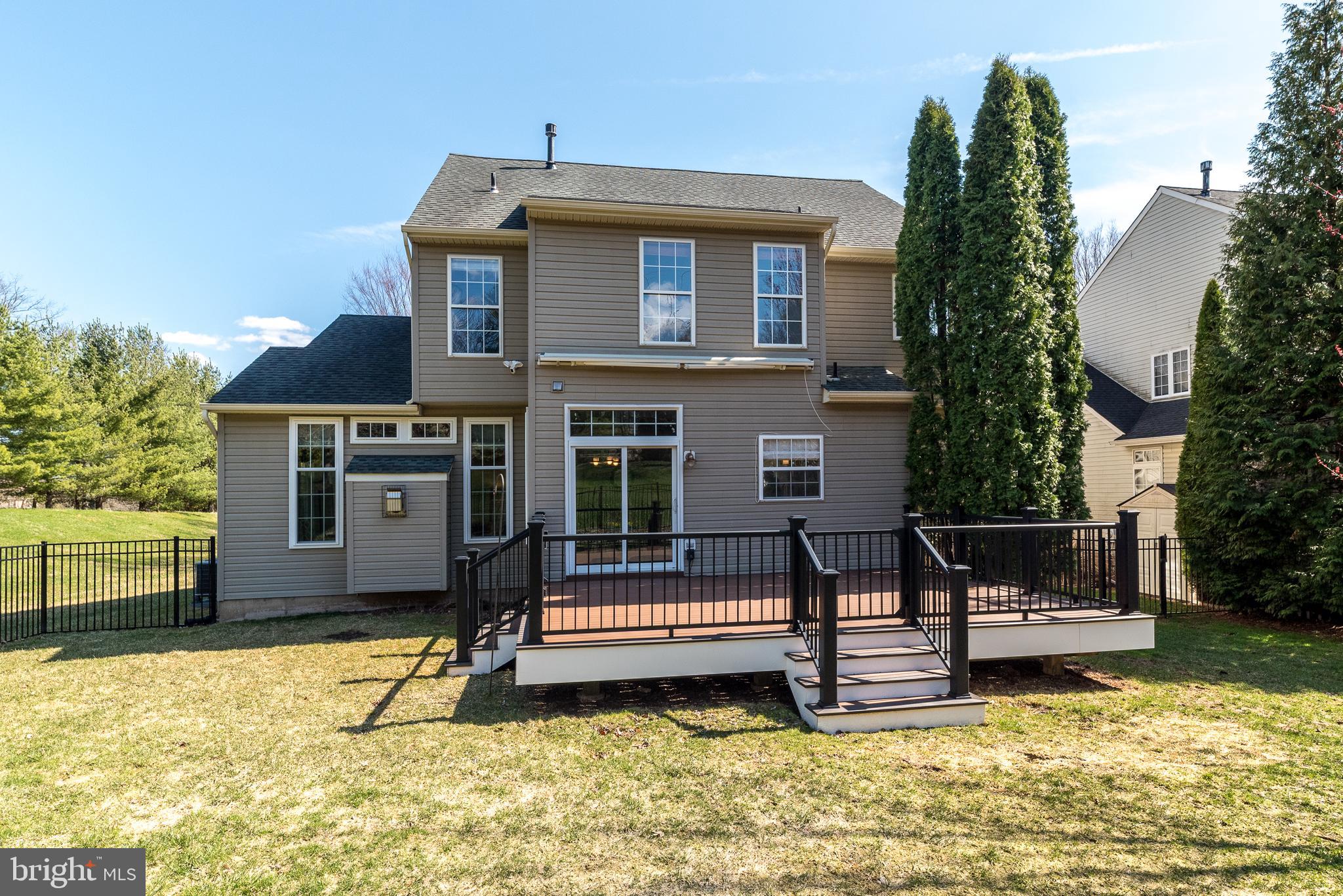 SUMMERMEADOW - Residential