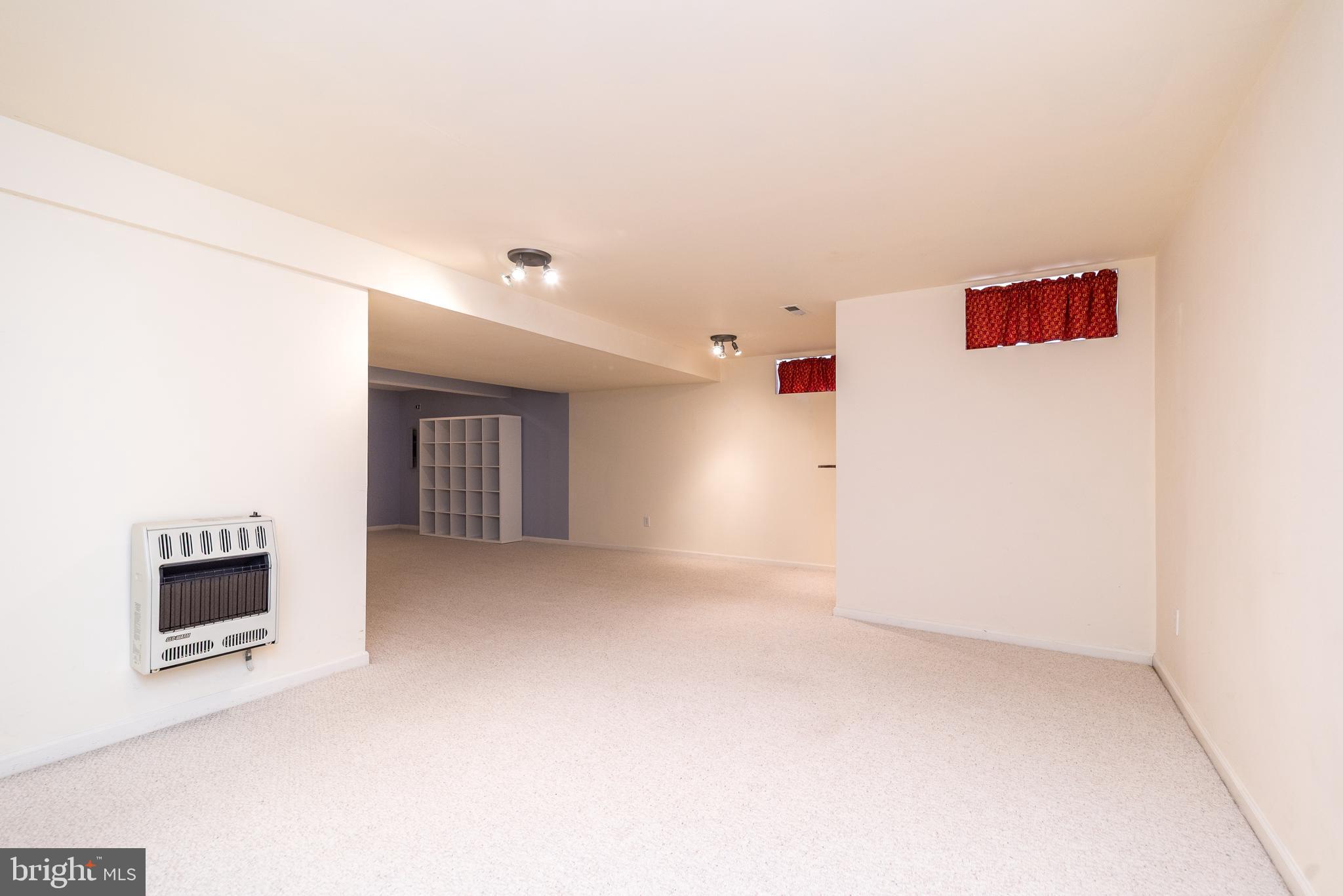 SUMMERMEADOW - Residential