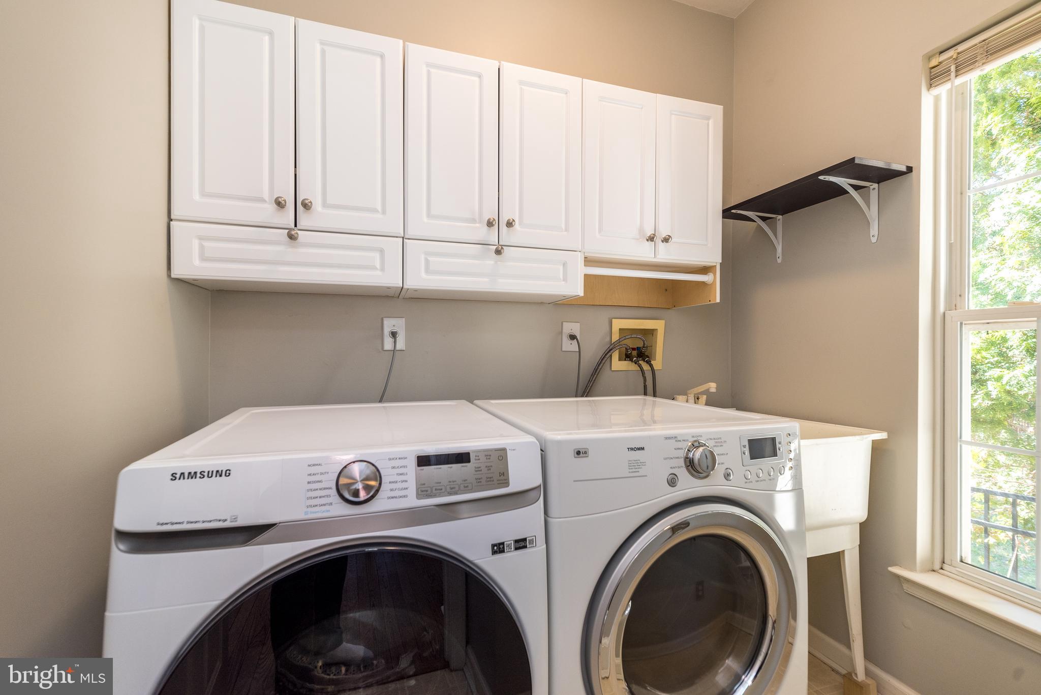 SUMMERMEADOW - Residential