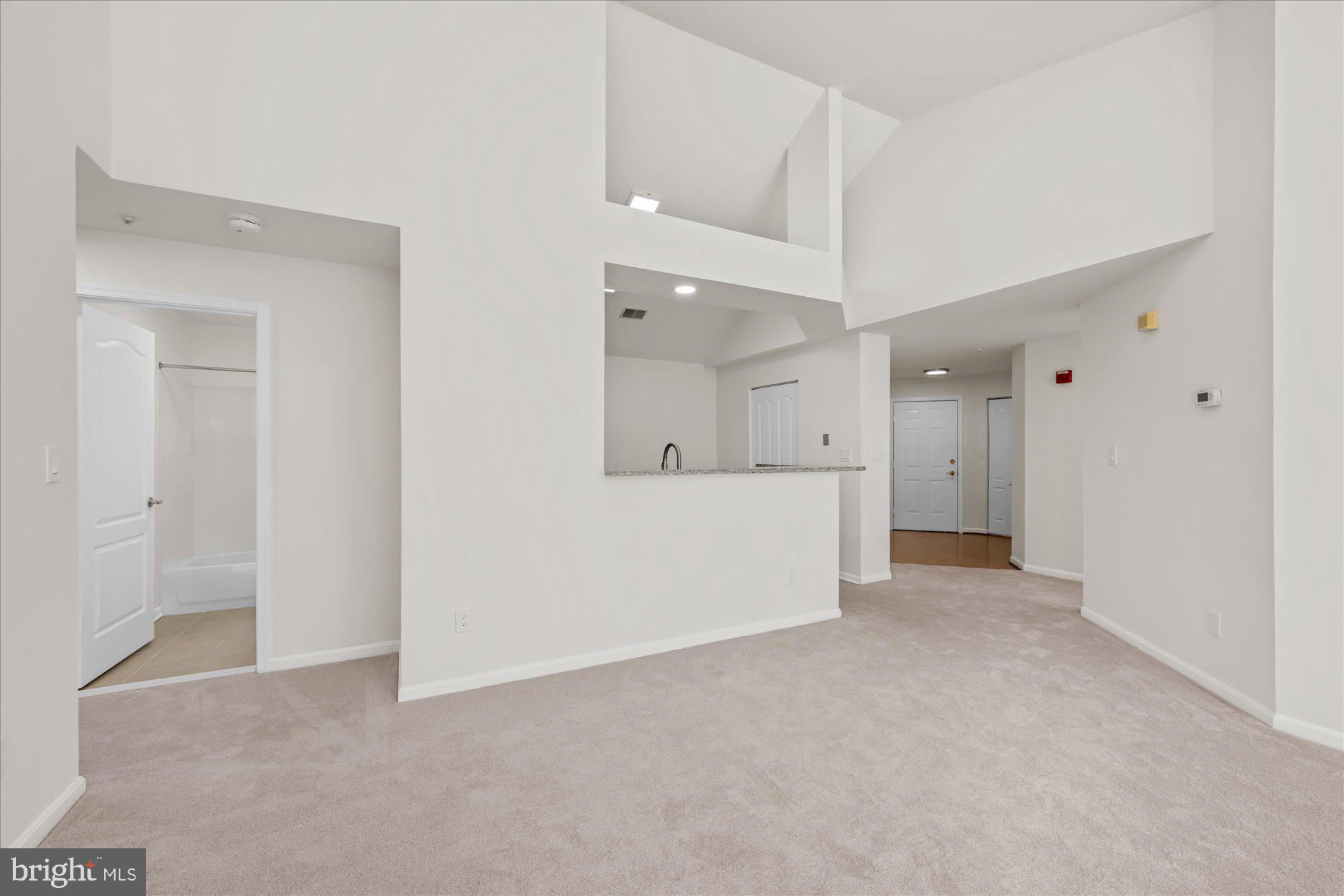 6613 NETTIES LANE N N