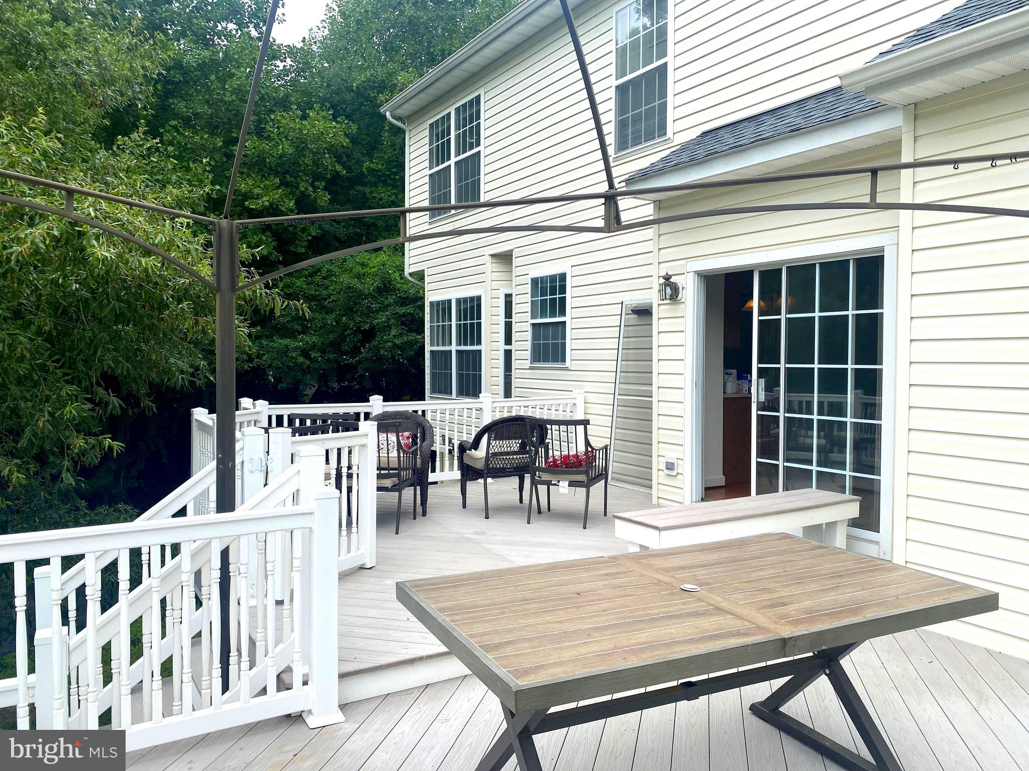 SUMNER GROVE - Residential