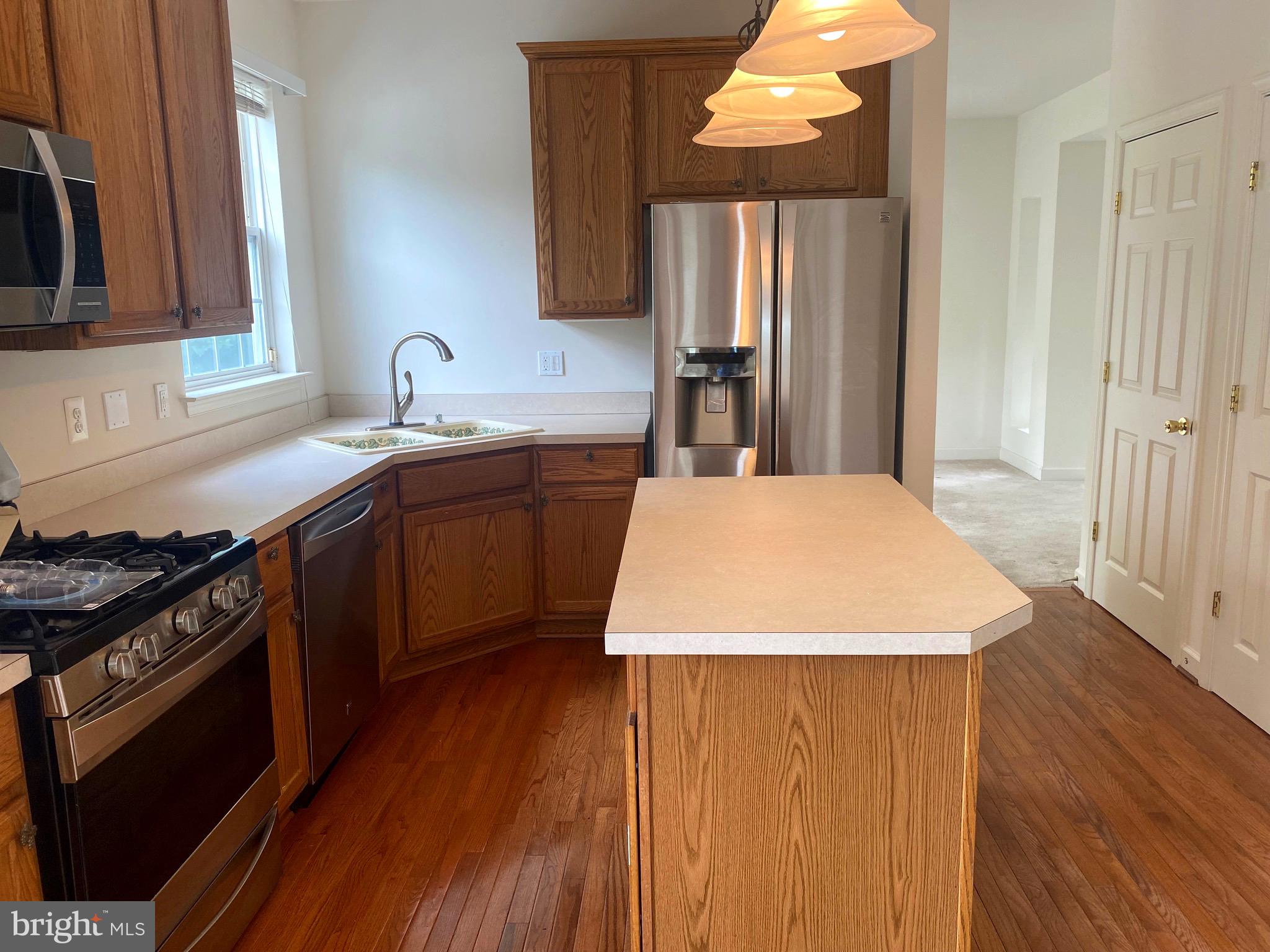 SUMNER GROVE - Residential