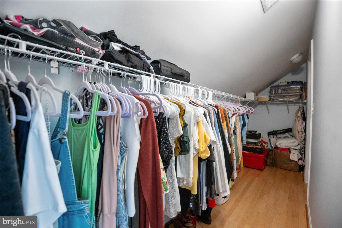 LOVING FARM - Residential