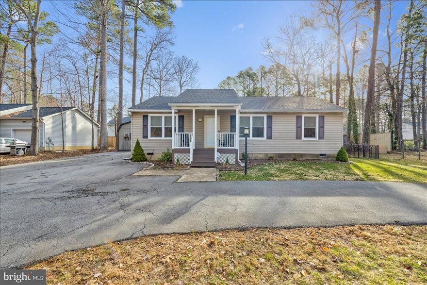 Beautiful single-family home for rent in the Chesapeake Ranch Estate Area.  This property has 3 spacious bedrooms, 2 full bathrooms, carpet in the living room and bedrooms, wood floor in an open kitchen.  You can enjoy the endless summers/winters on the front porch or screened back porch. The property is fully fenced with plenty of parking space.  The rental requirements are Excellent Credit Score (730 or higher), Three Months Bank Statement, The Last Four Months Pay Stubs, Previous Landlord Reference, No Evictions, and NO PETS.   

To submit an application please click on the link or email/call the listing agent: