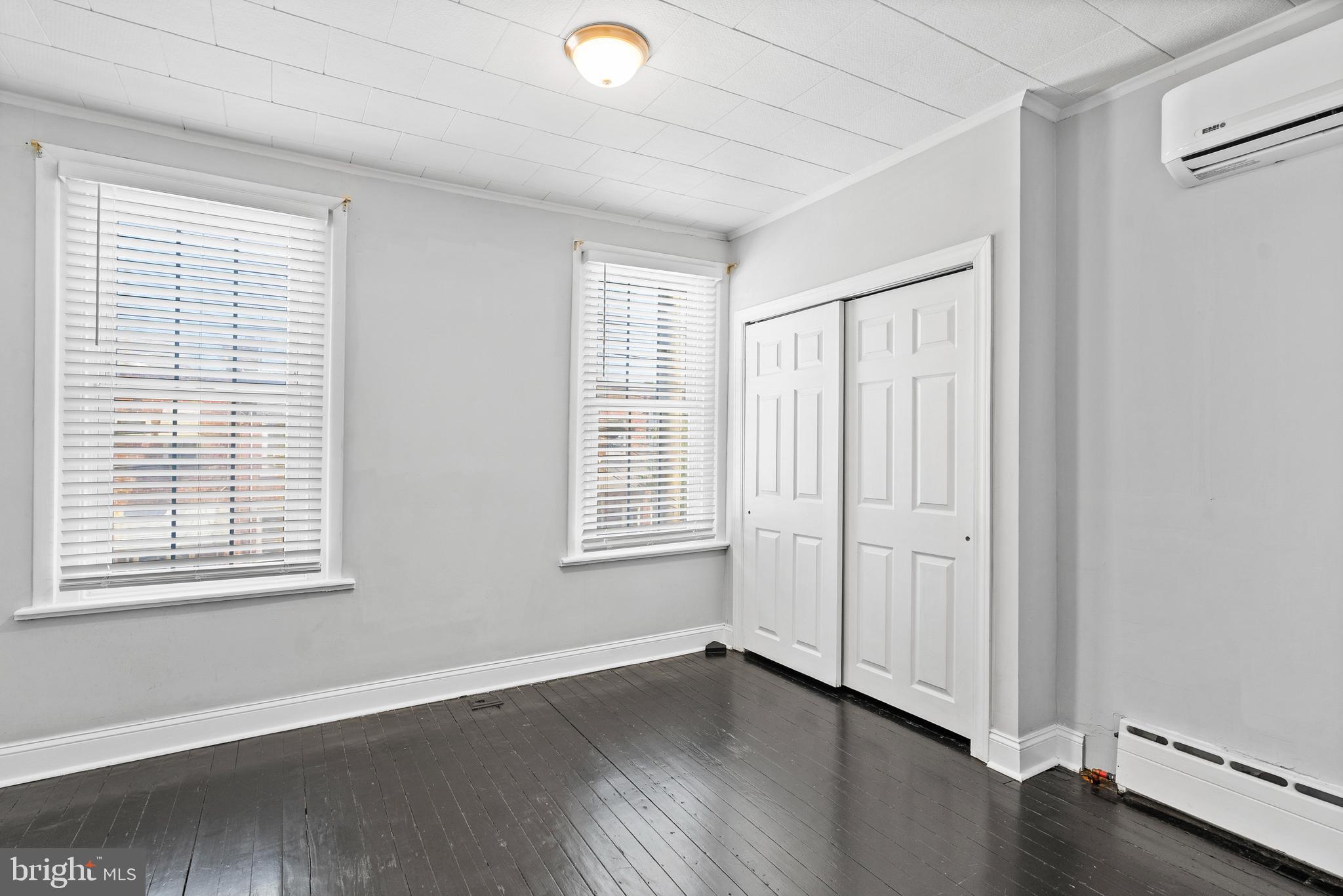 PORT RICHMOND - Residential