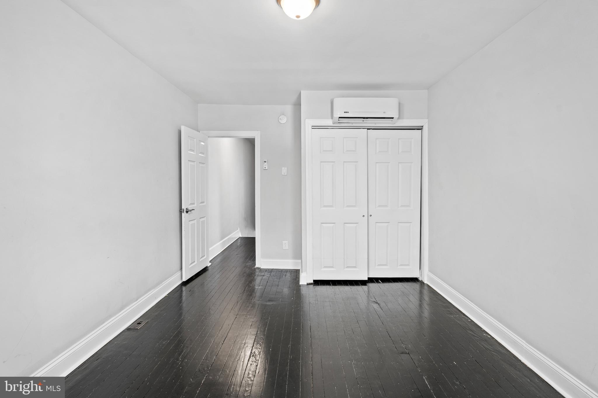 PORT RICHMOND - Residential