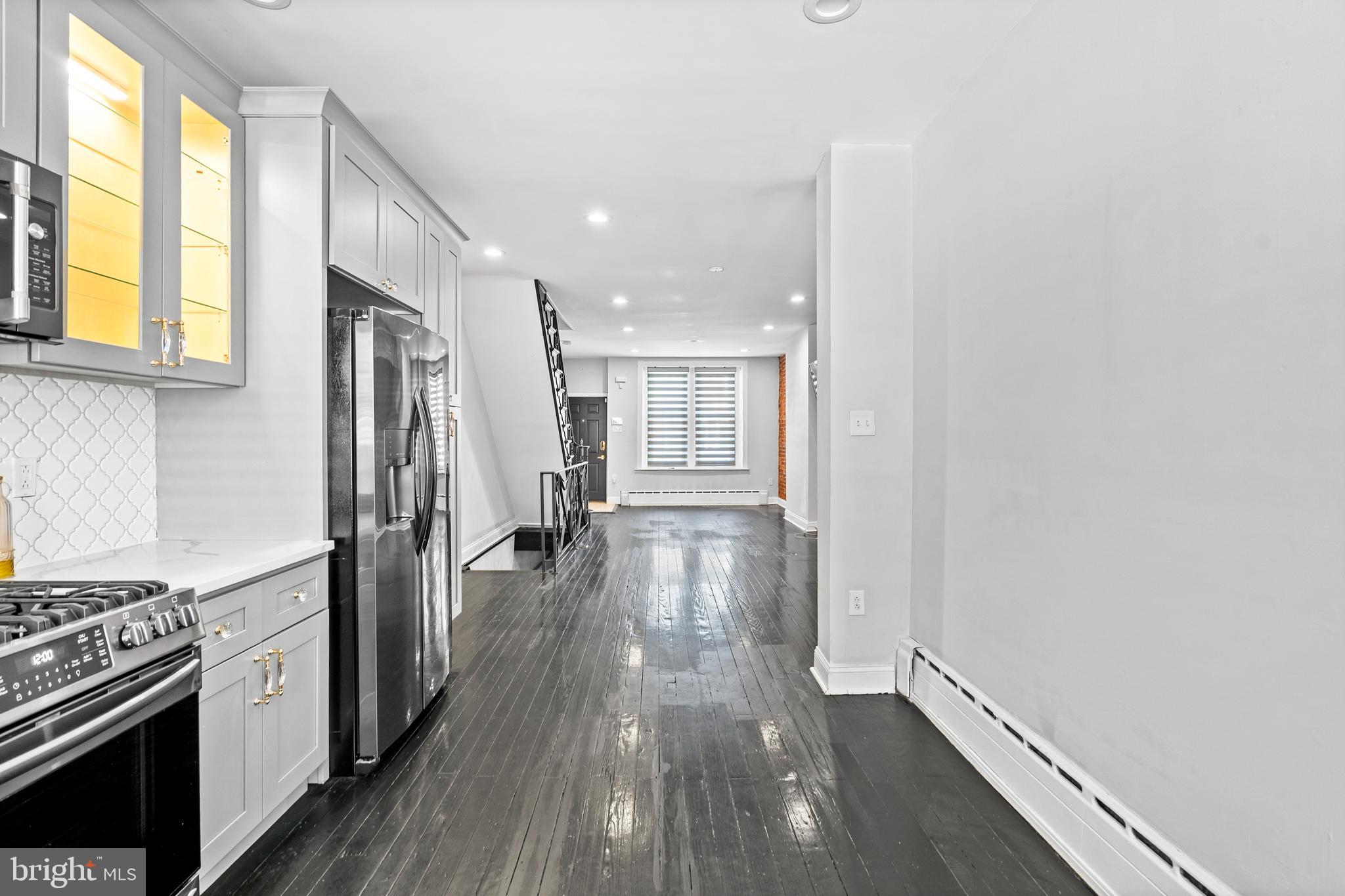 PORT RICHMOND - Residential