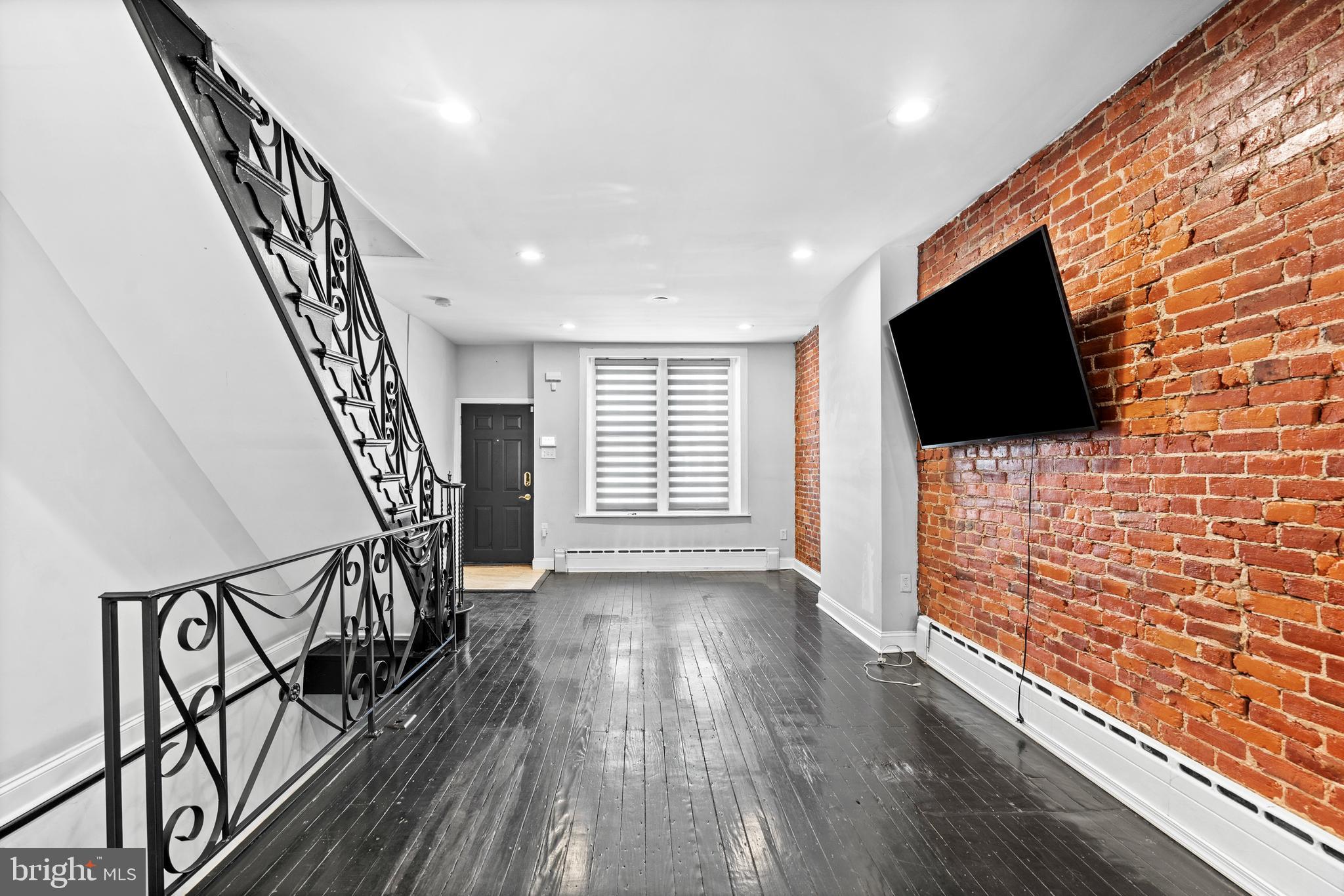 PORT RICHMOND - Residential