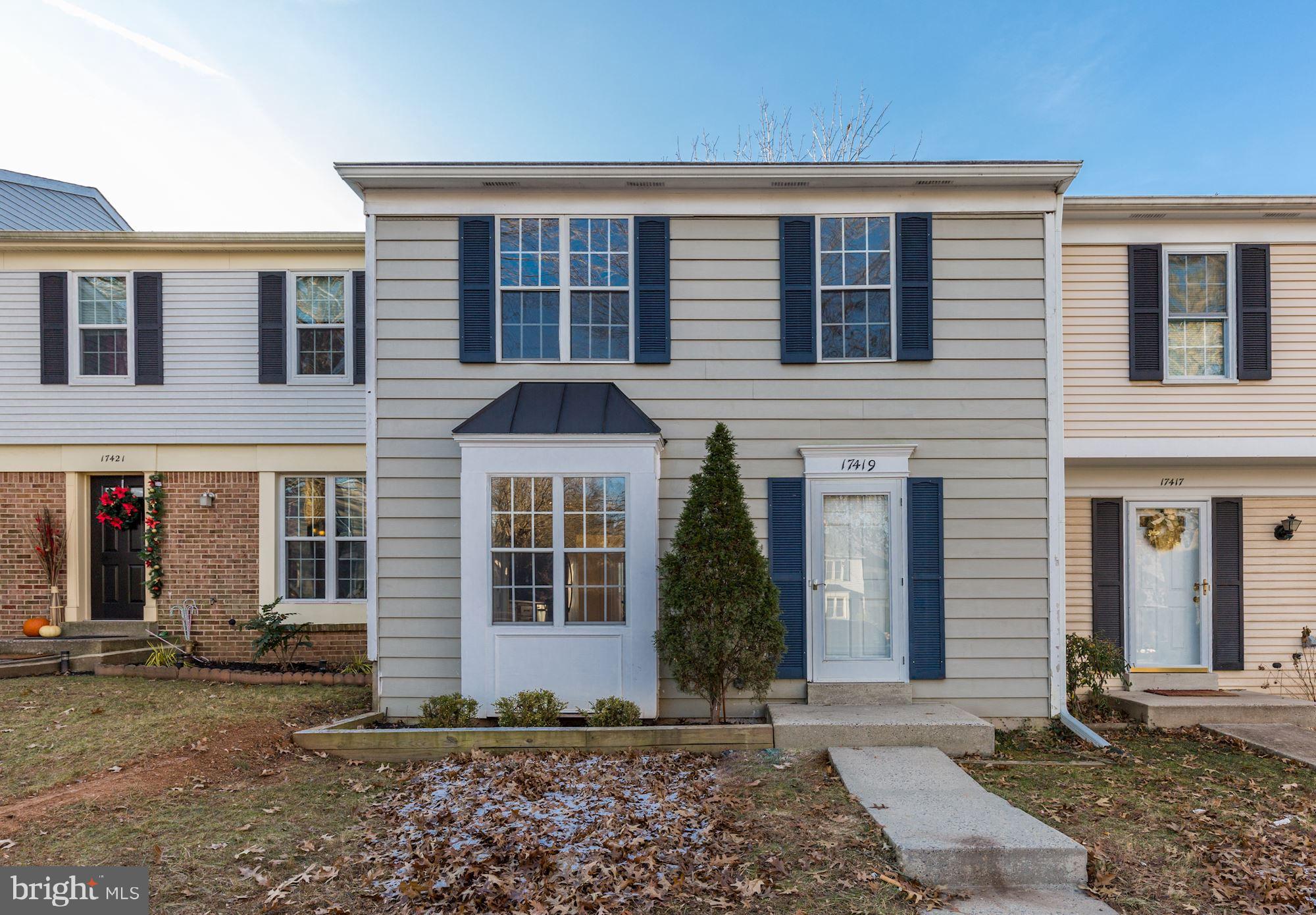 Welcome home to Cashell Manor. This 3 bedroom home features a large kitchen and living room. This home also has a full bath and office in the basement. All new appliances throughout with a fresh coat of paint, as well as updated bathrooms! Located near sought after Cashell High school district. Two parking spaces available along with a community swimming pool.