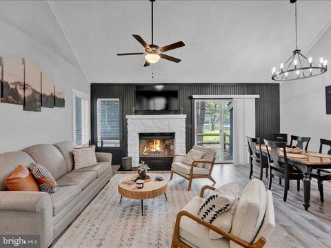 216 SNOW RIDGE CIRCLE LAKE HARMONY PA 18624