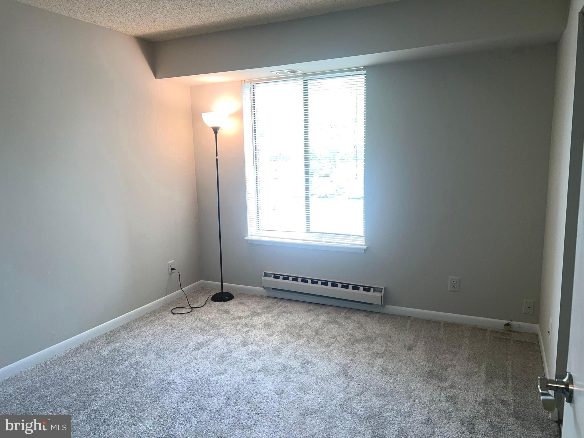 ROSSMOOR MUTUAL #19B - Residential Lease