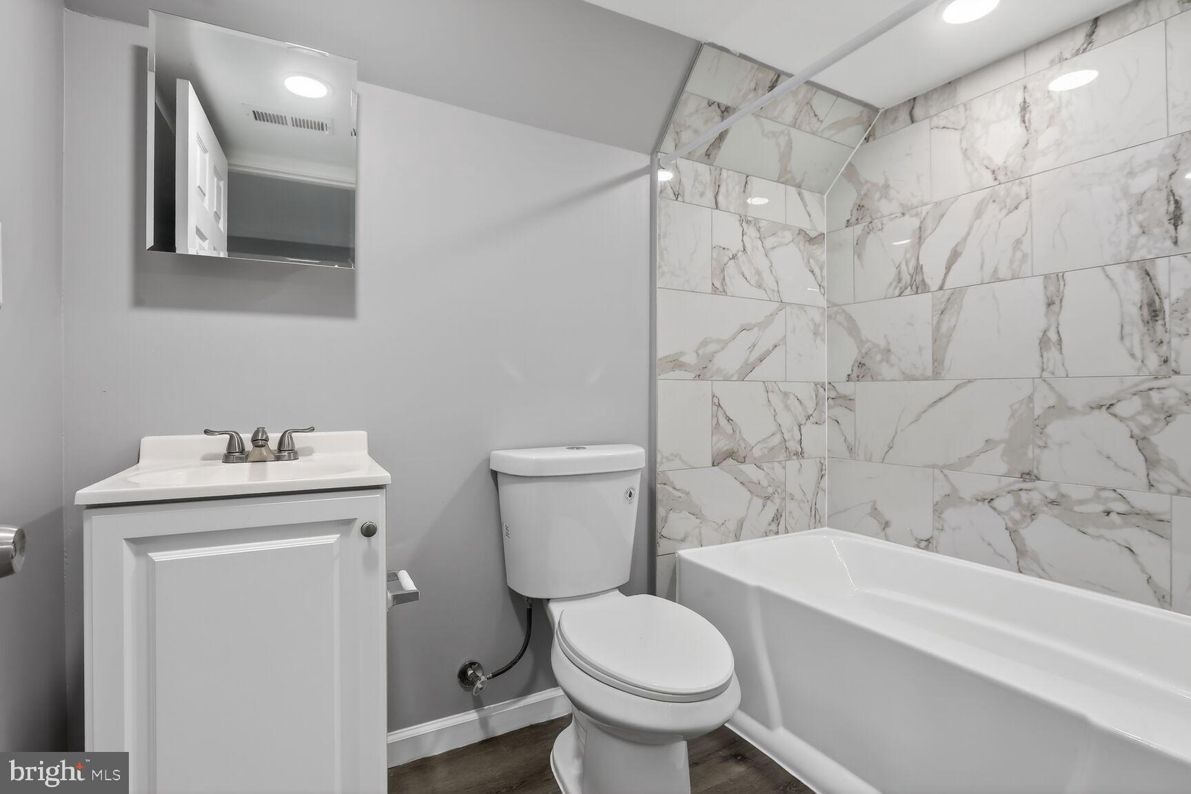 CLIFTON - Residential