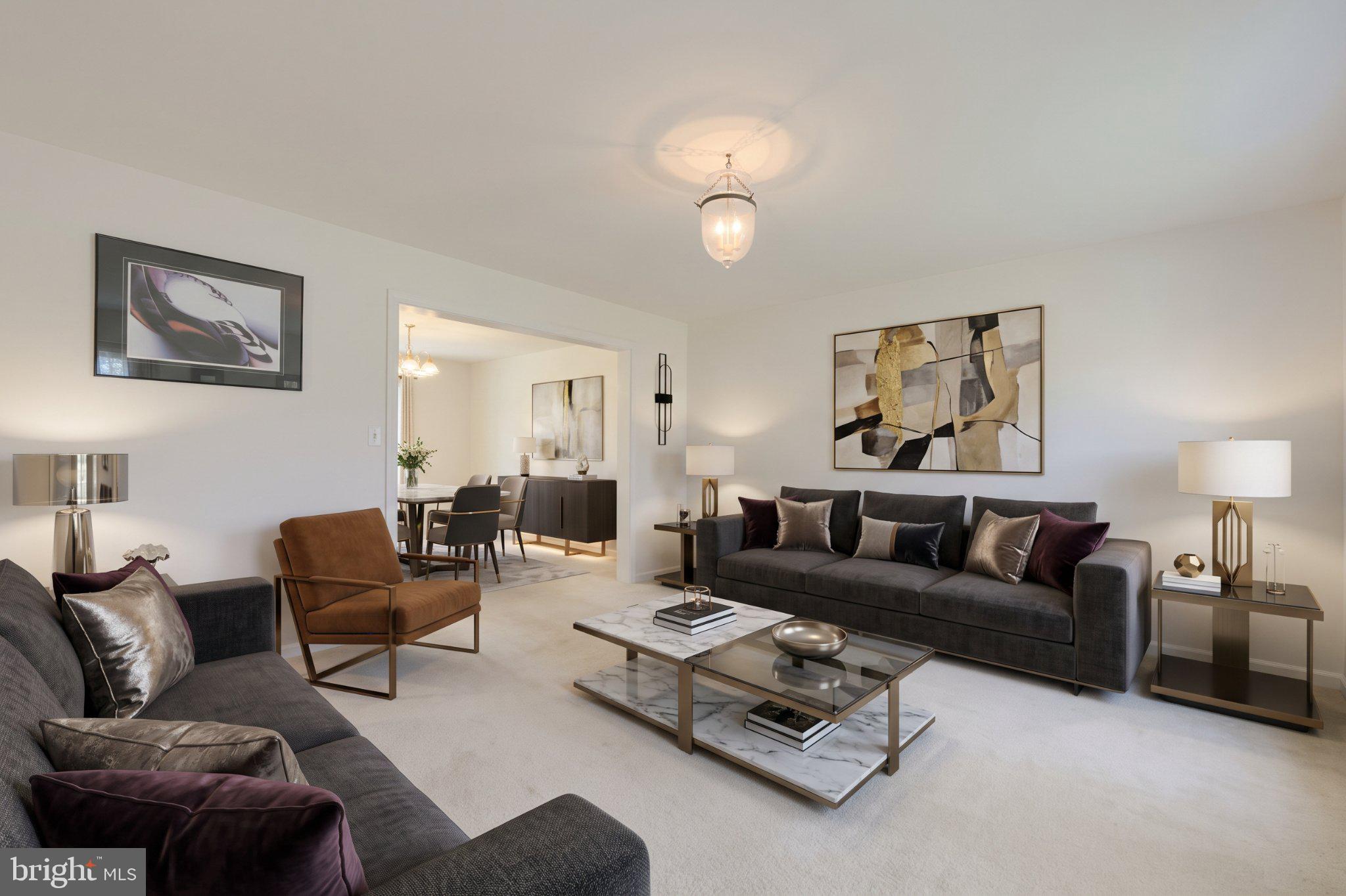 812 CYPRESS COURT