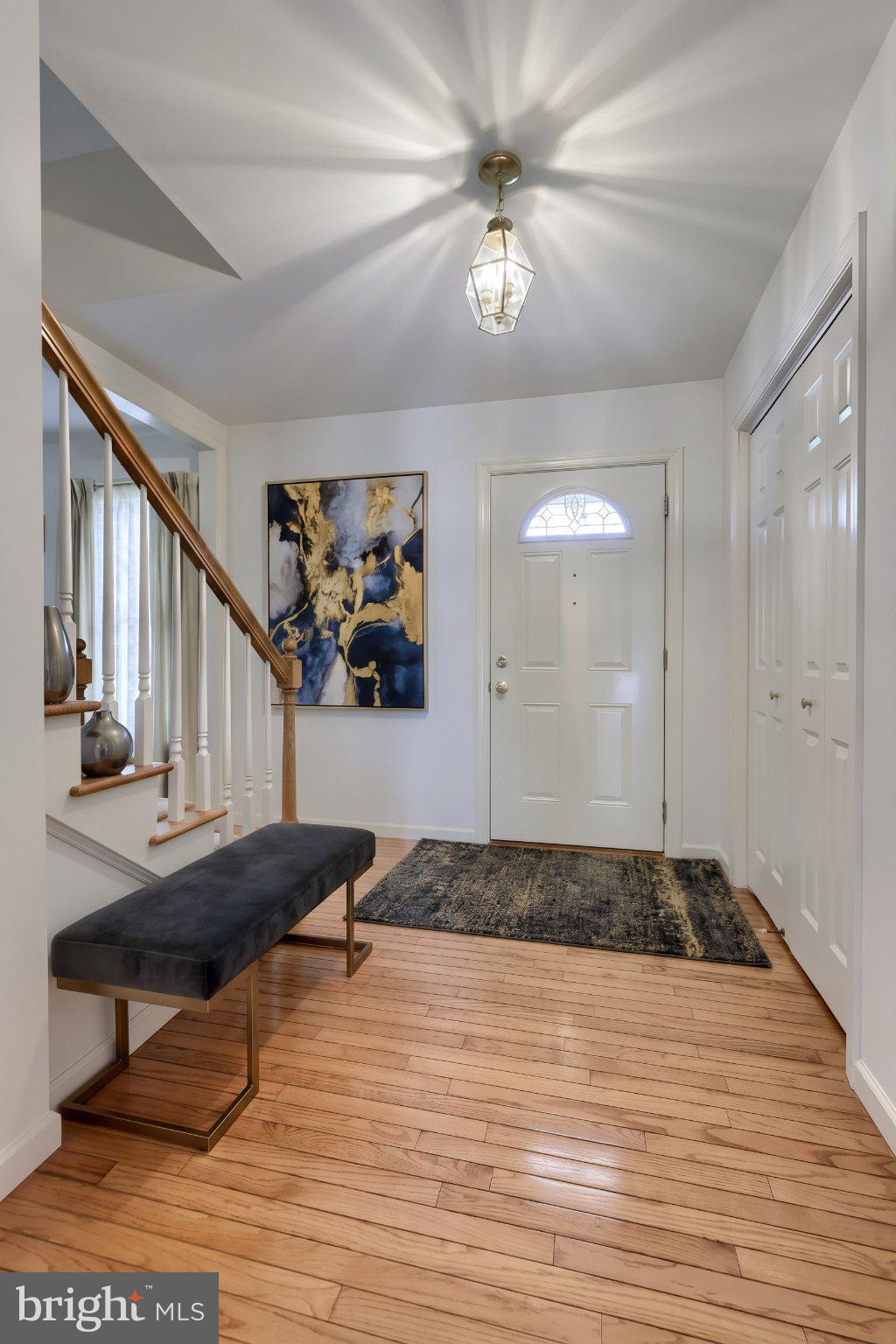 812 CYPRESS COURT