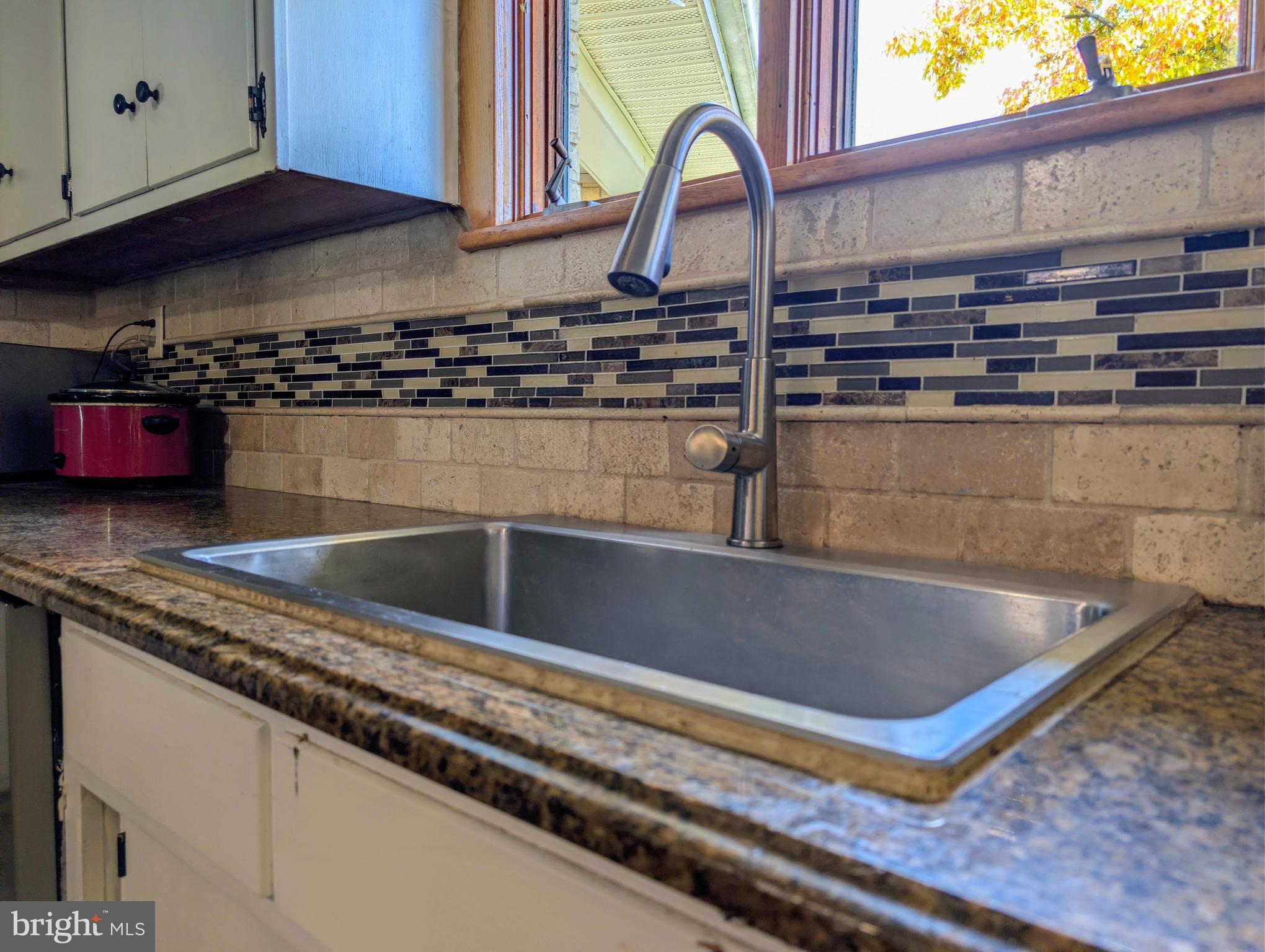 PLEASANTVILLE AREA - Residential