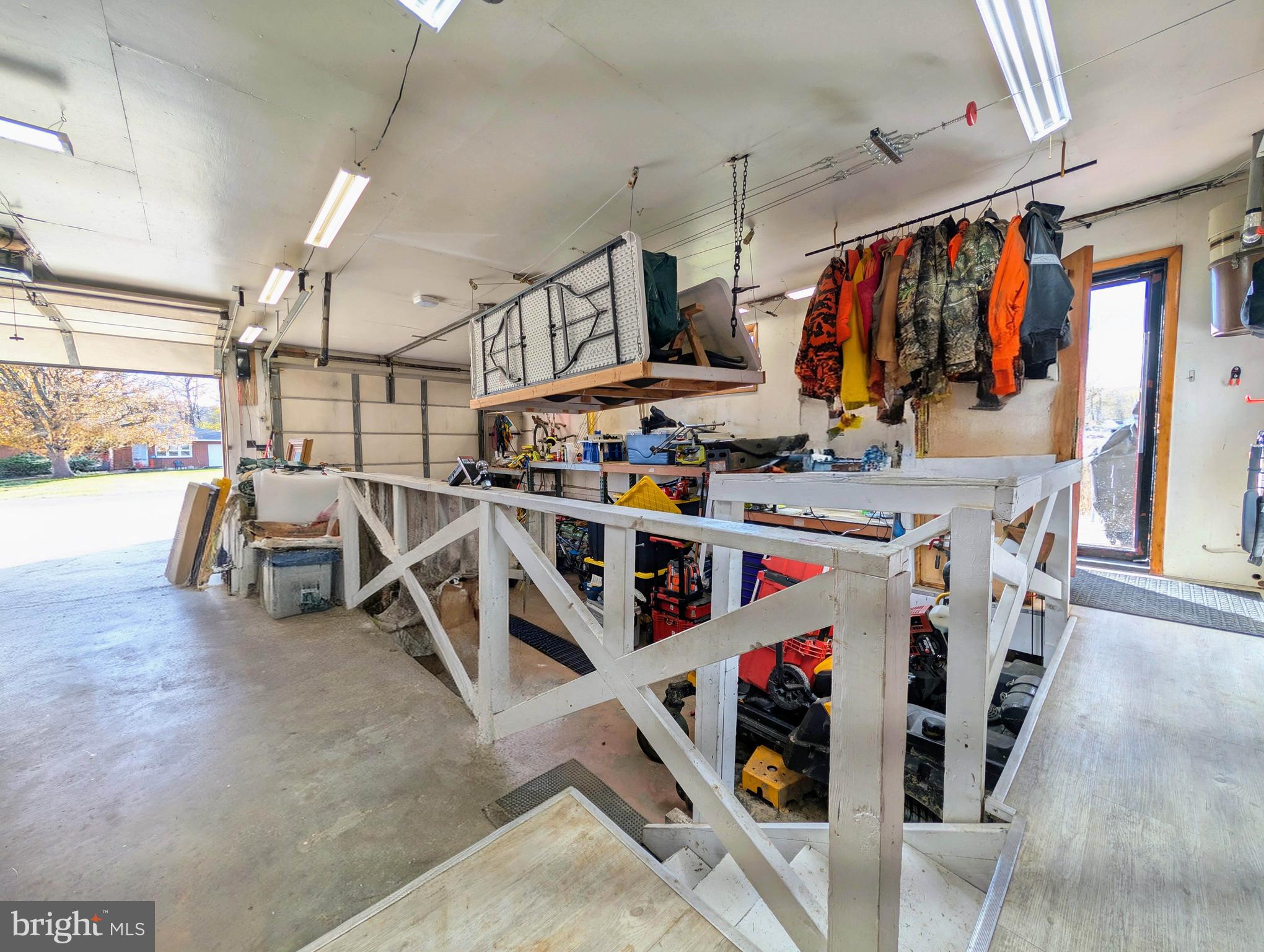 PLEASANTVILLE AREA - Residential