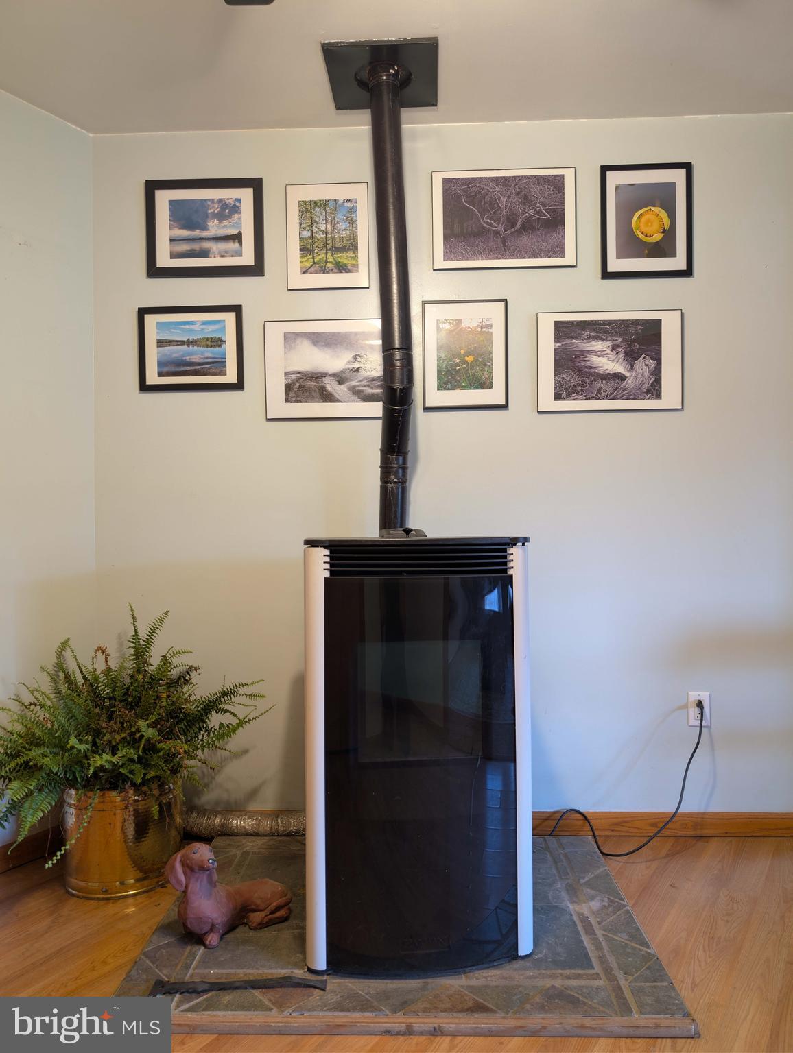 PLEASANTVILLE AREA - Residential