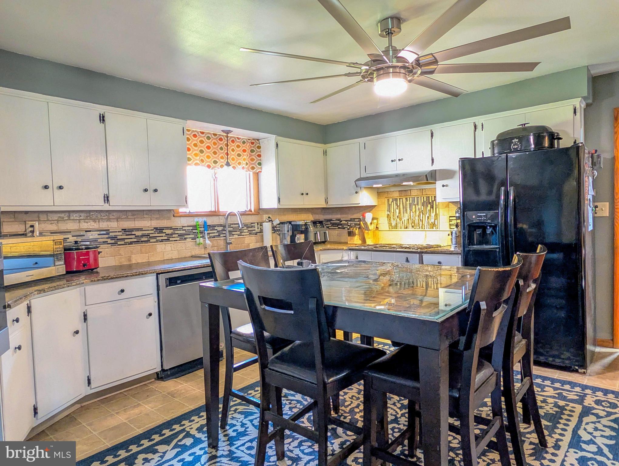 PLEASANTVILLE AREA - Residential