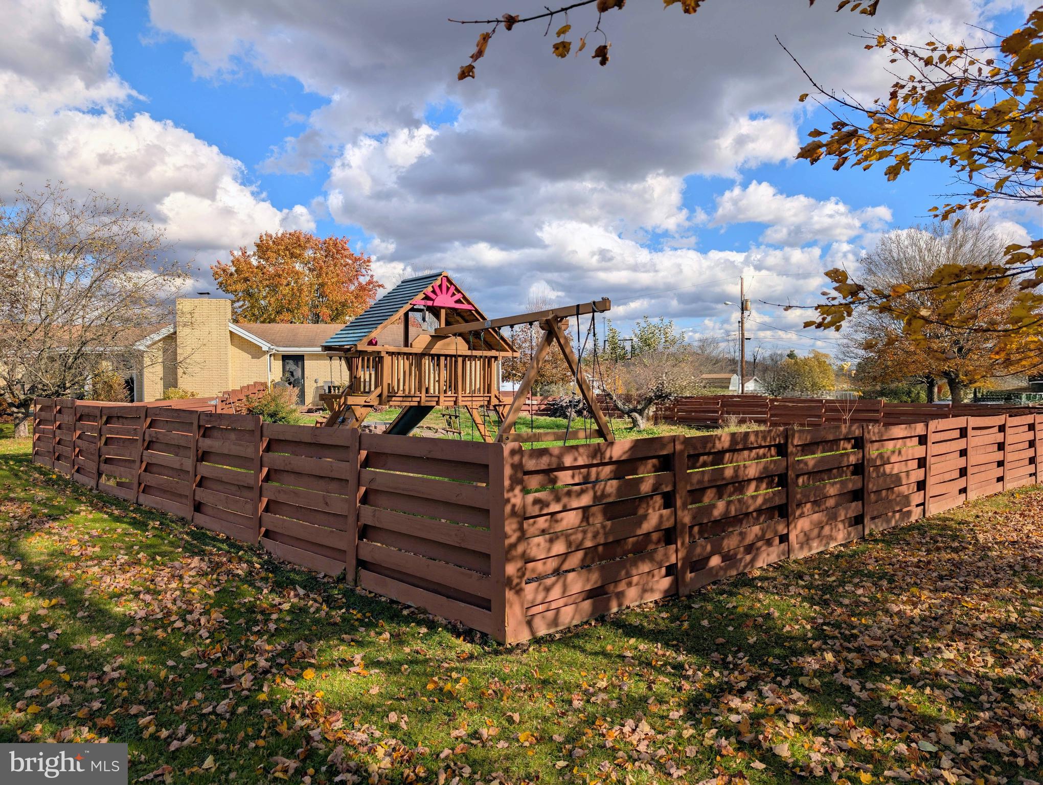 PLEASANTVILLE AREA - Residential