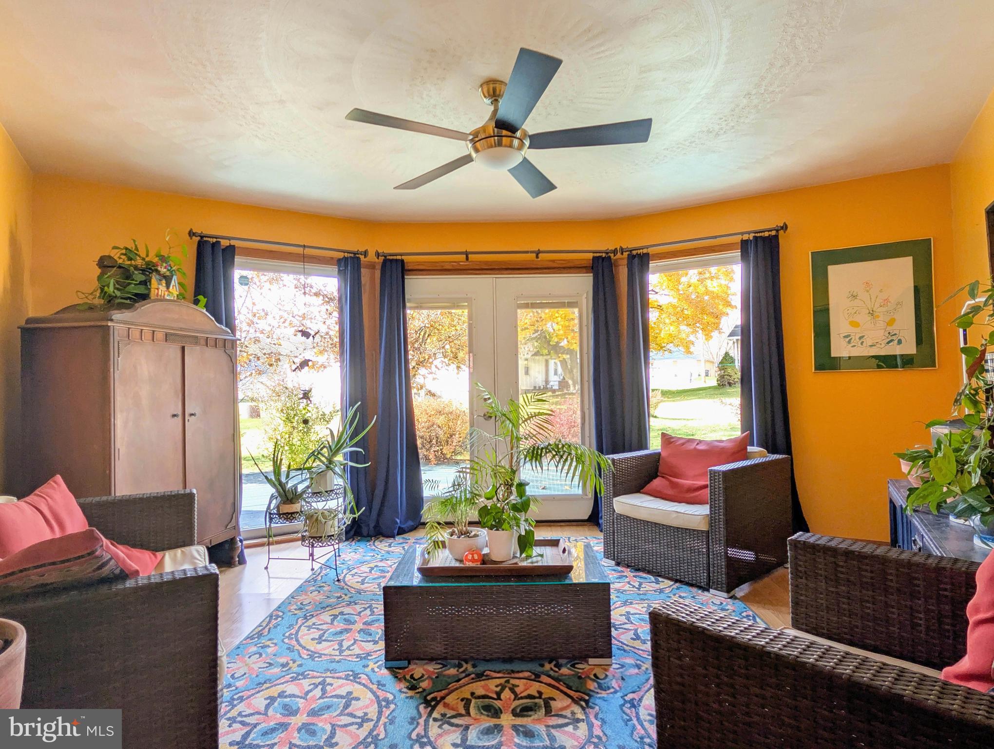 PLEASANTVILLE AREA - Residential