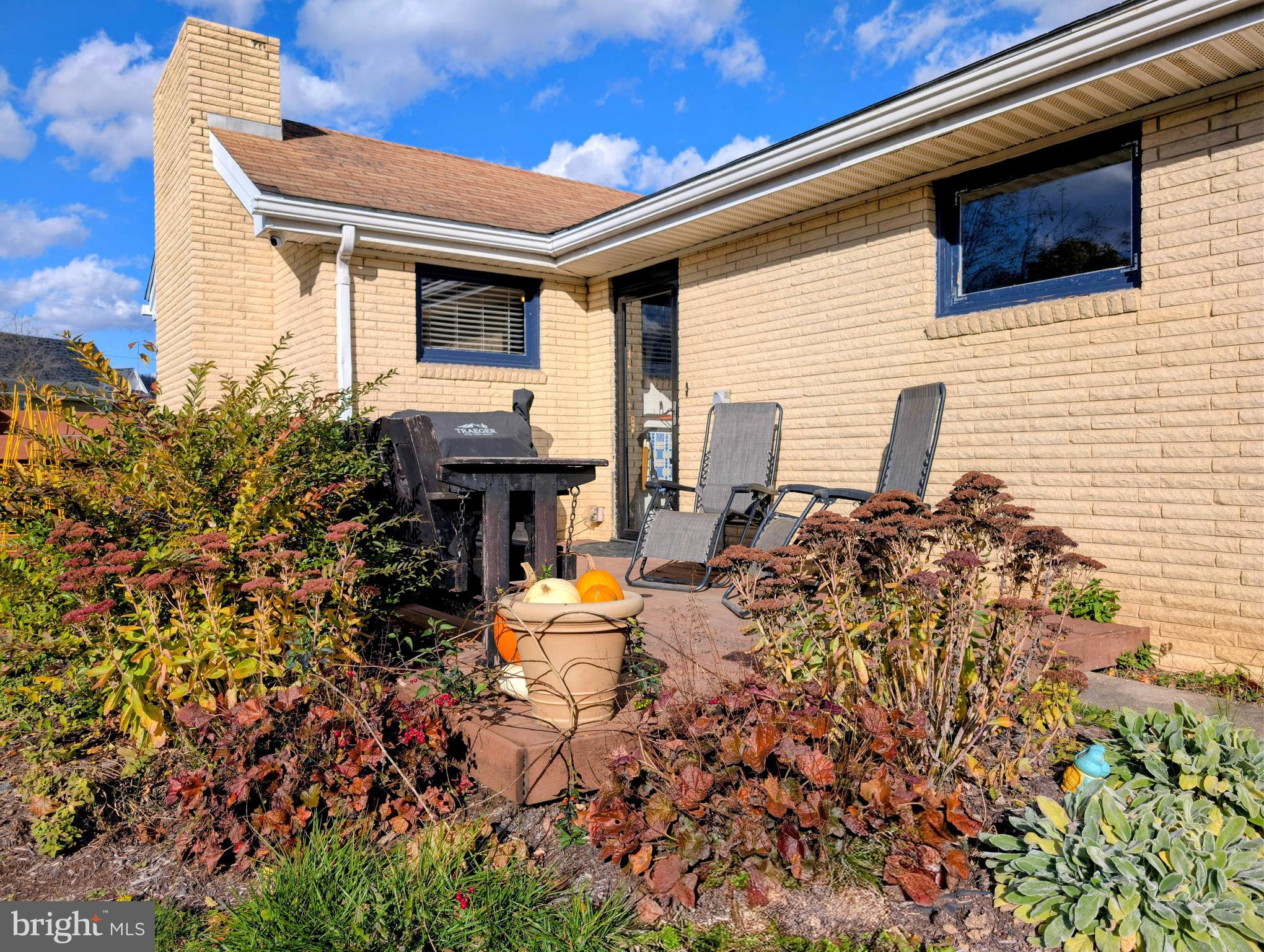 PLEASANTVILLE AREA - Residential