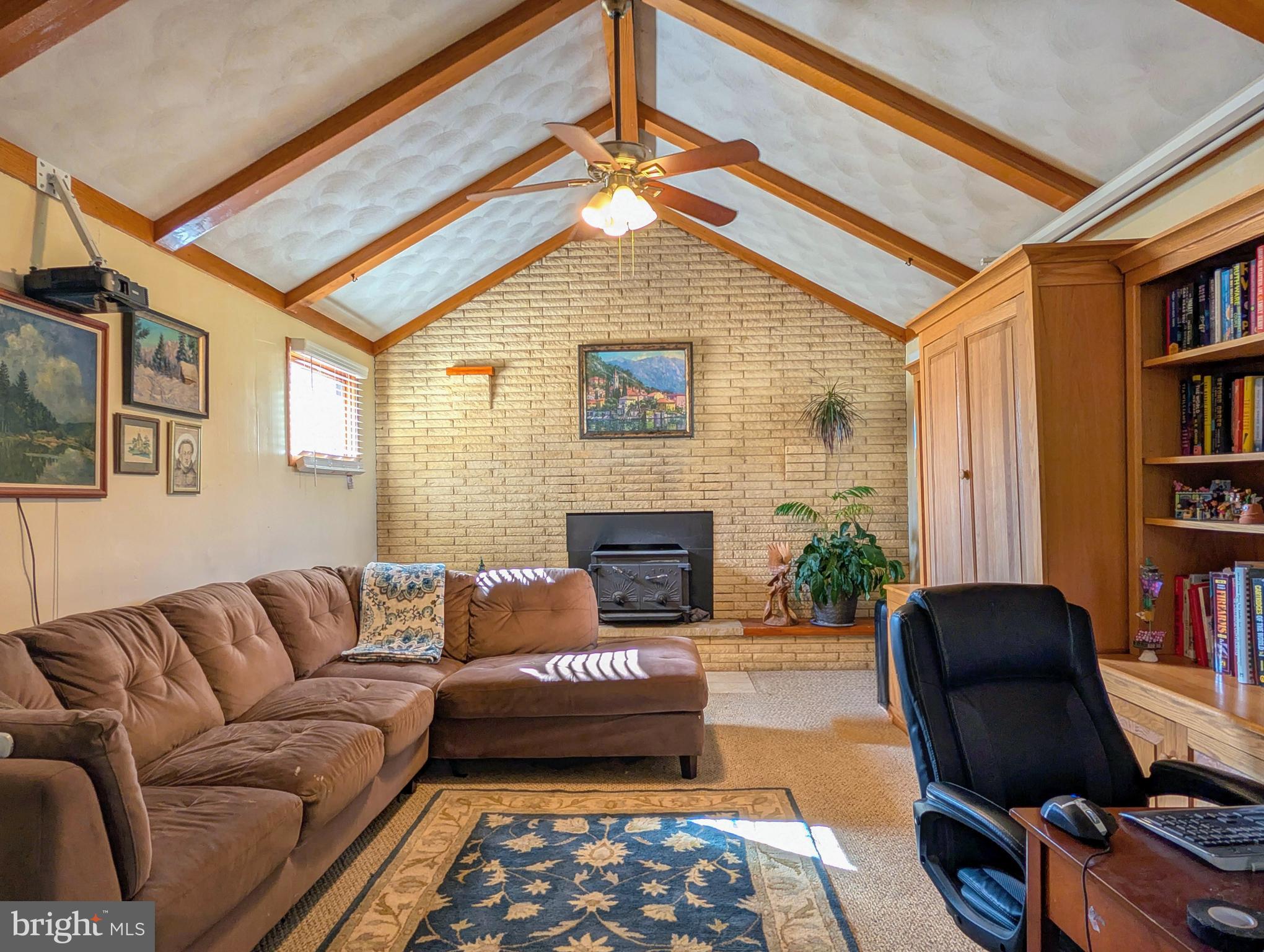 PLEASANTVILLE AREA - Residential