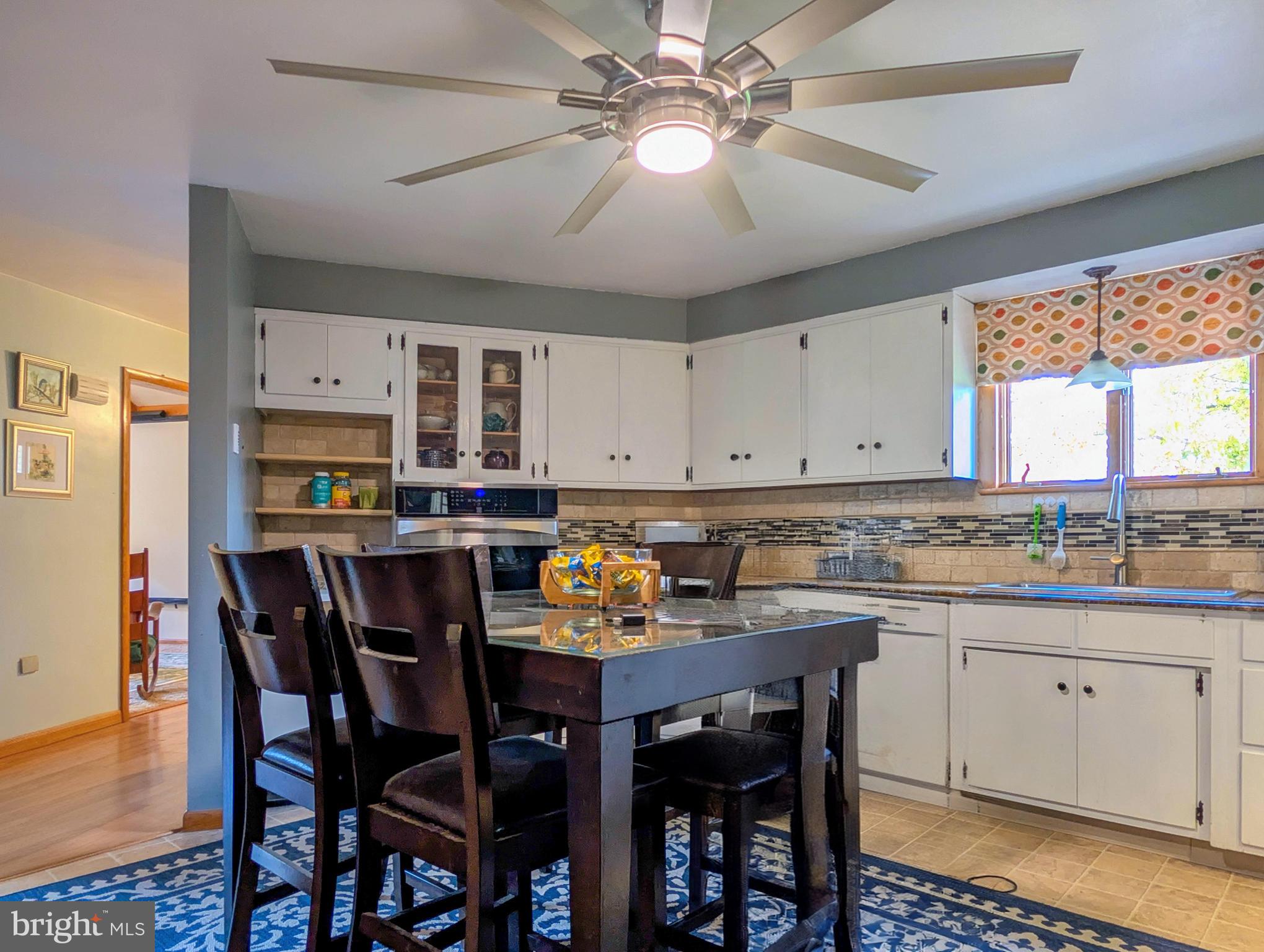 PLEASANTVILLE AREA - Residential