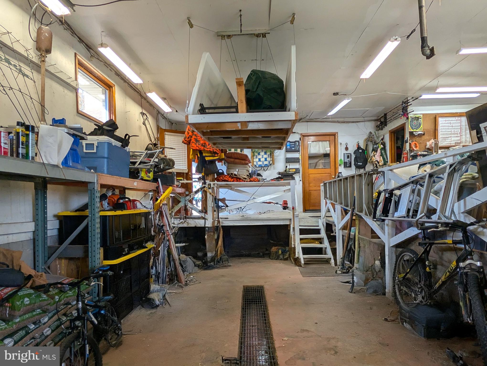 PLEASANTVILLE AREA - Residential