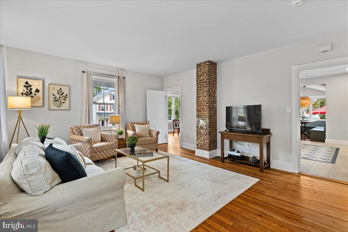 45 CHESTNUT ST STREET