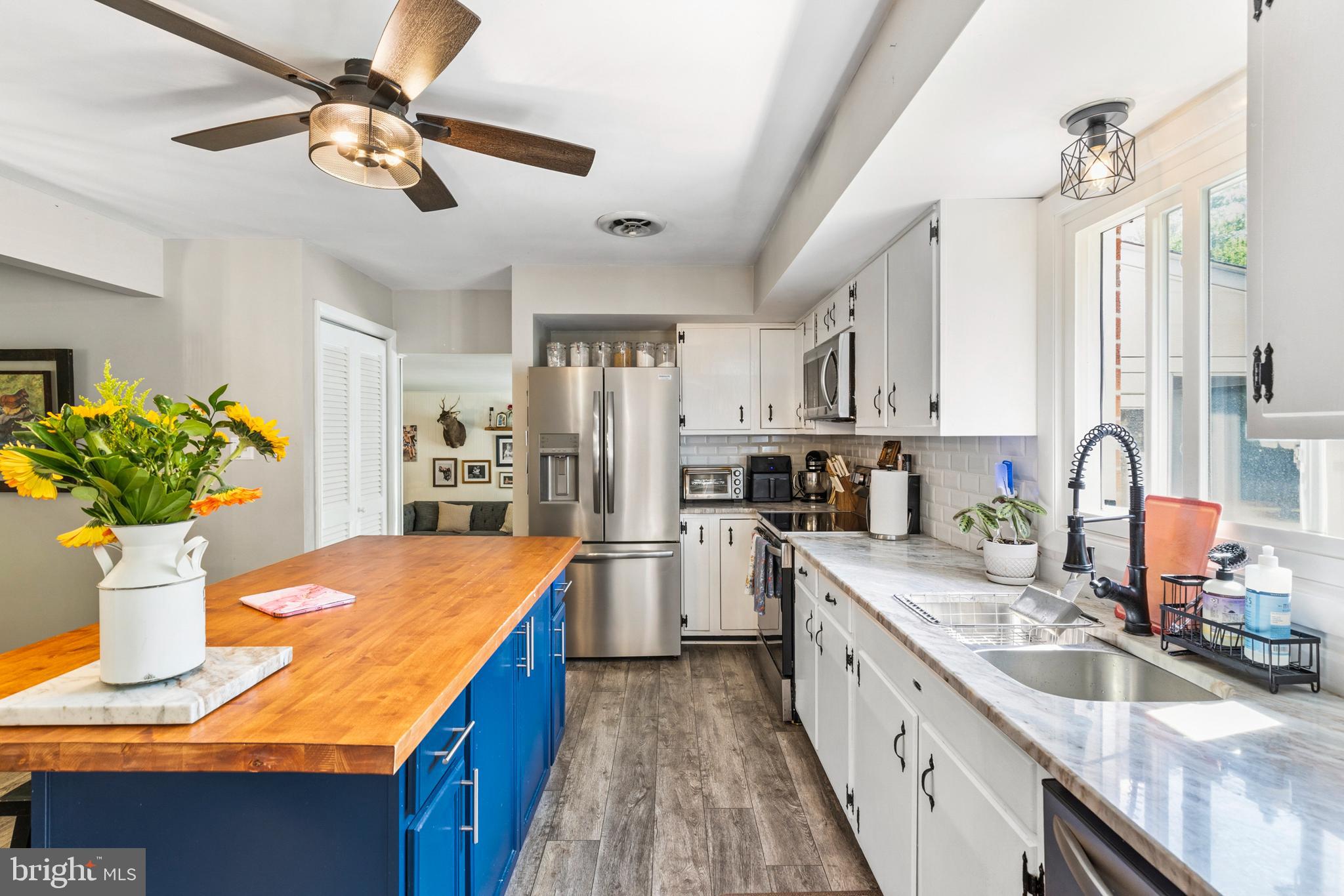 EVERGREEN VALLEY ESTATES - Residential