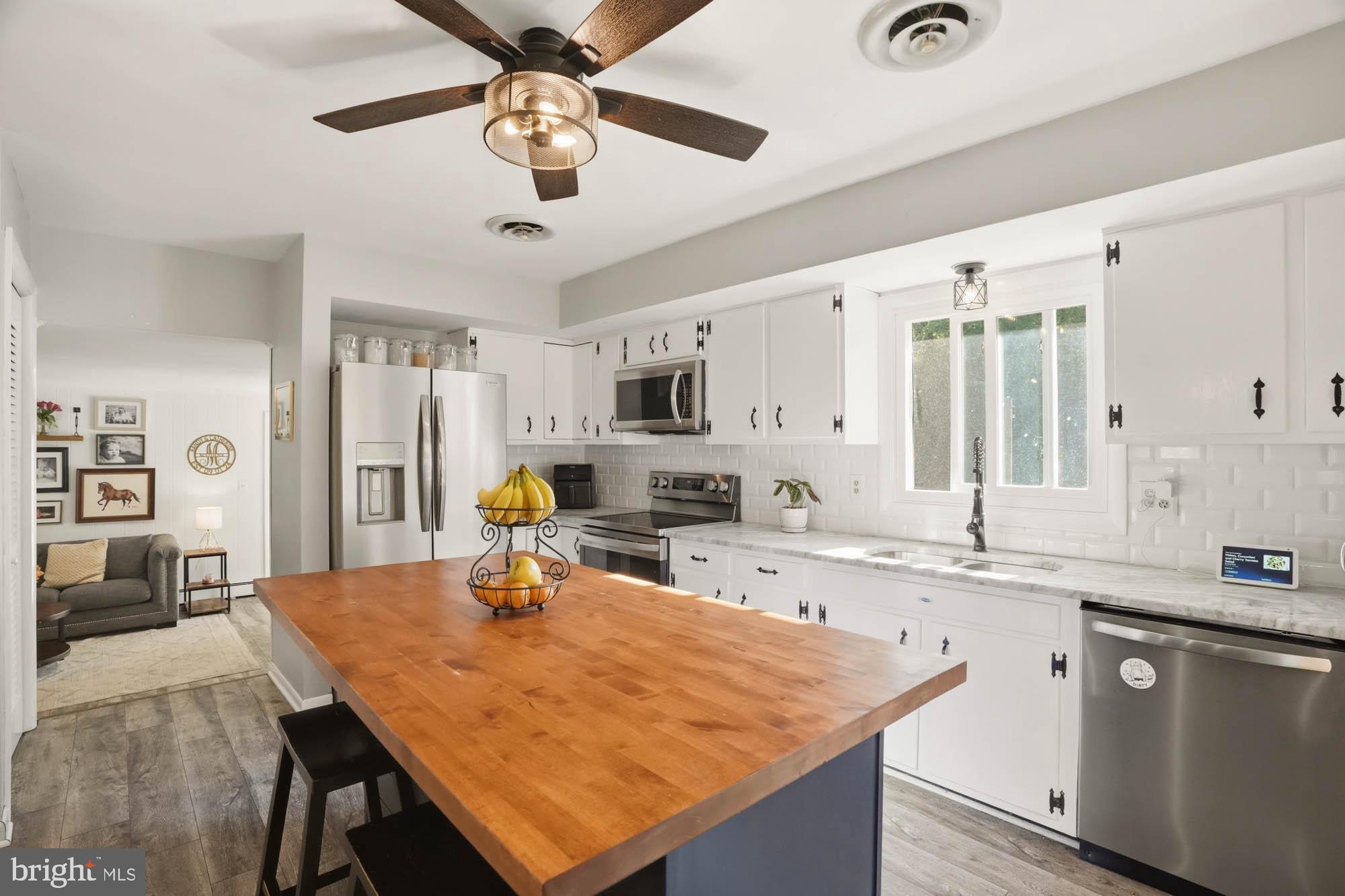 EVERGREEN VALLEY ESTATES - Residential