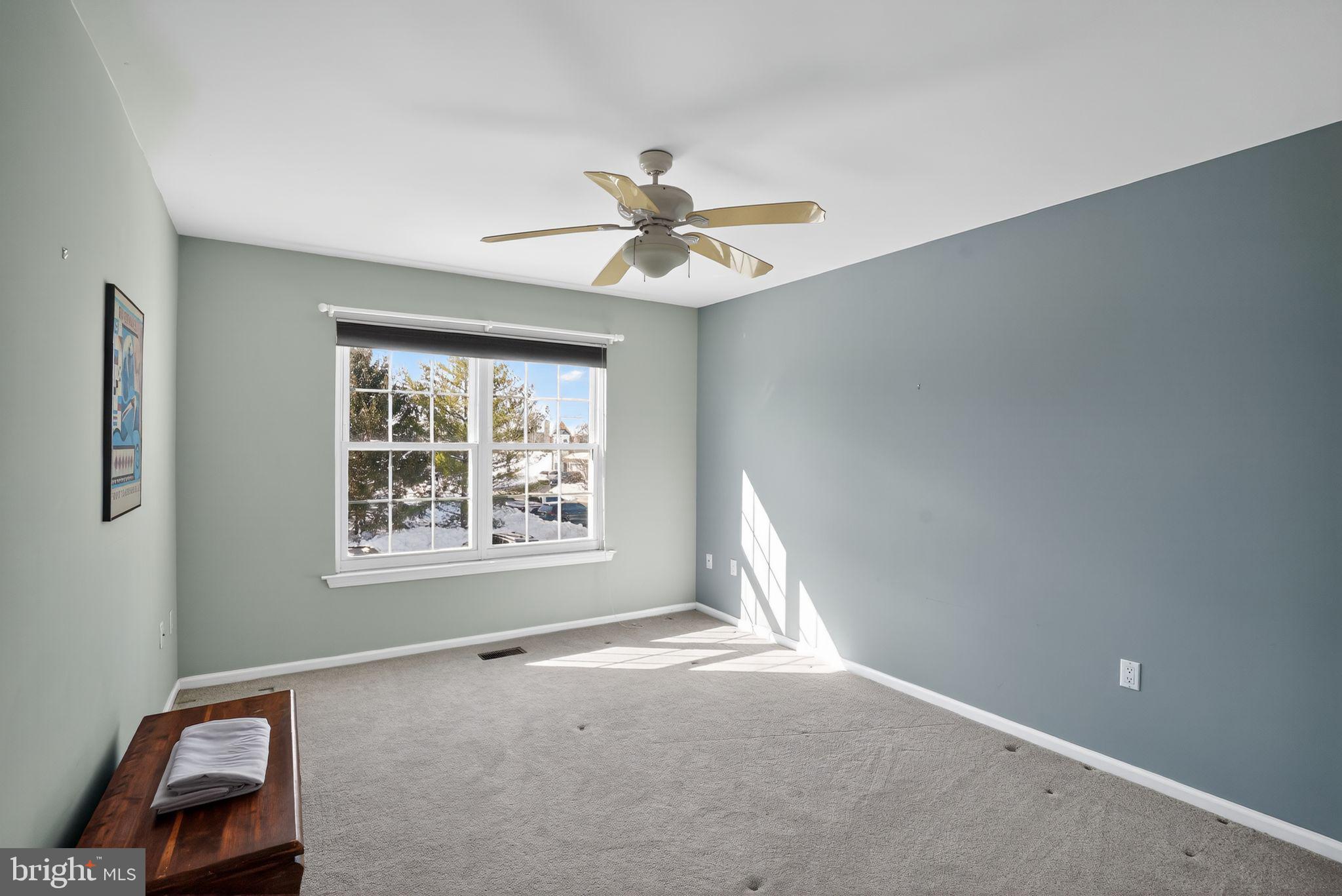 COUNTRY CROSSING - Residential