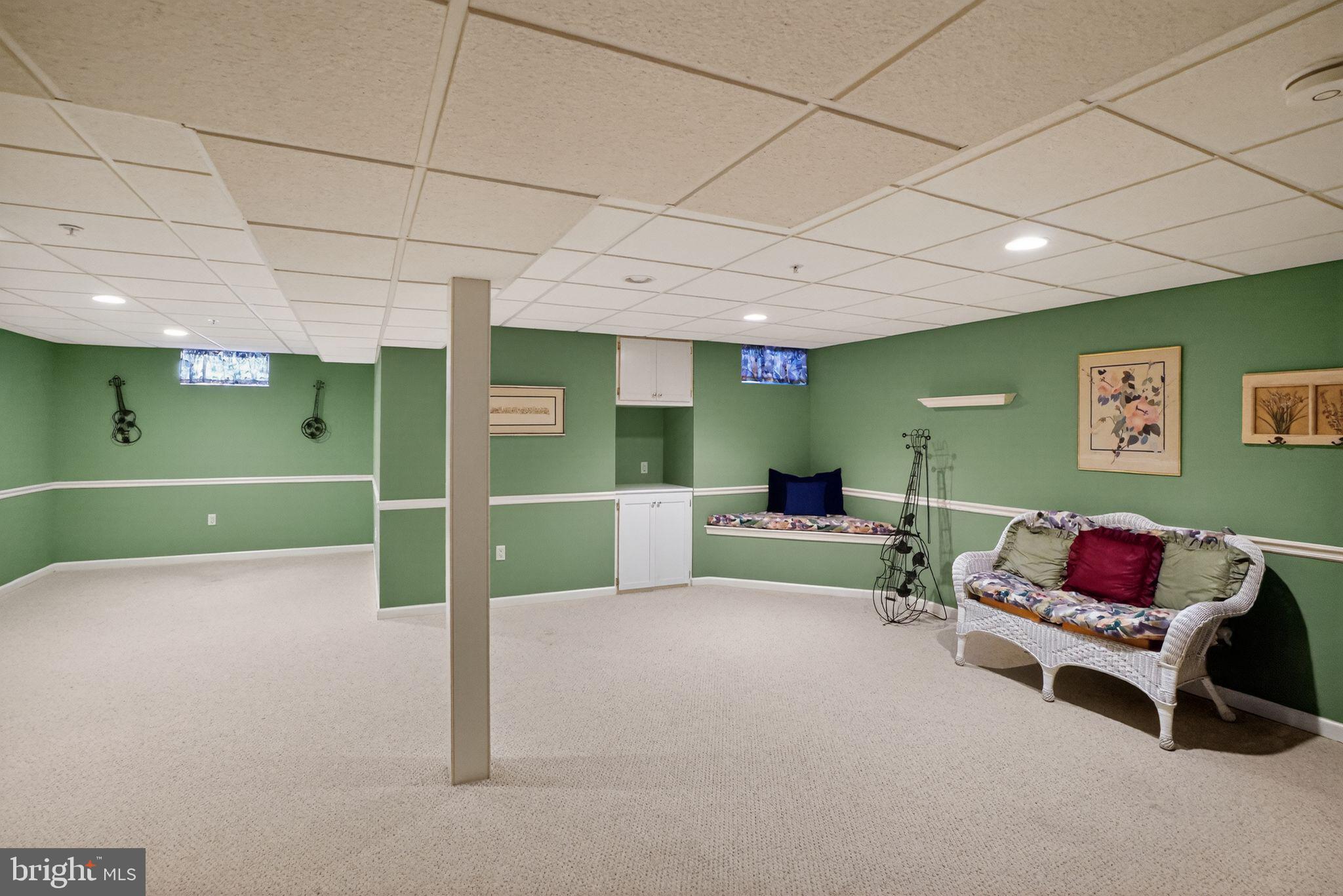 COUNTRY CROSSING - Residential