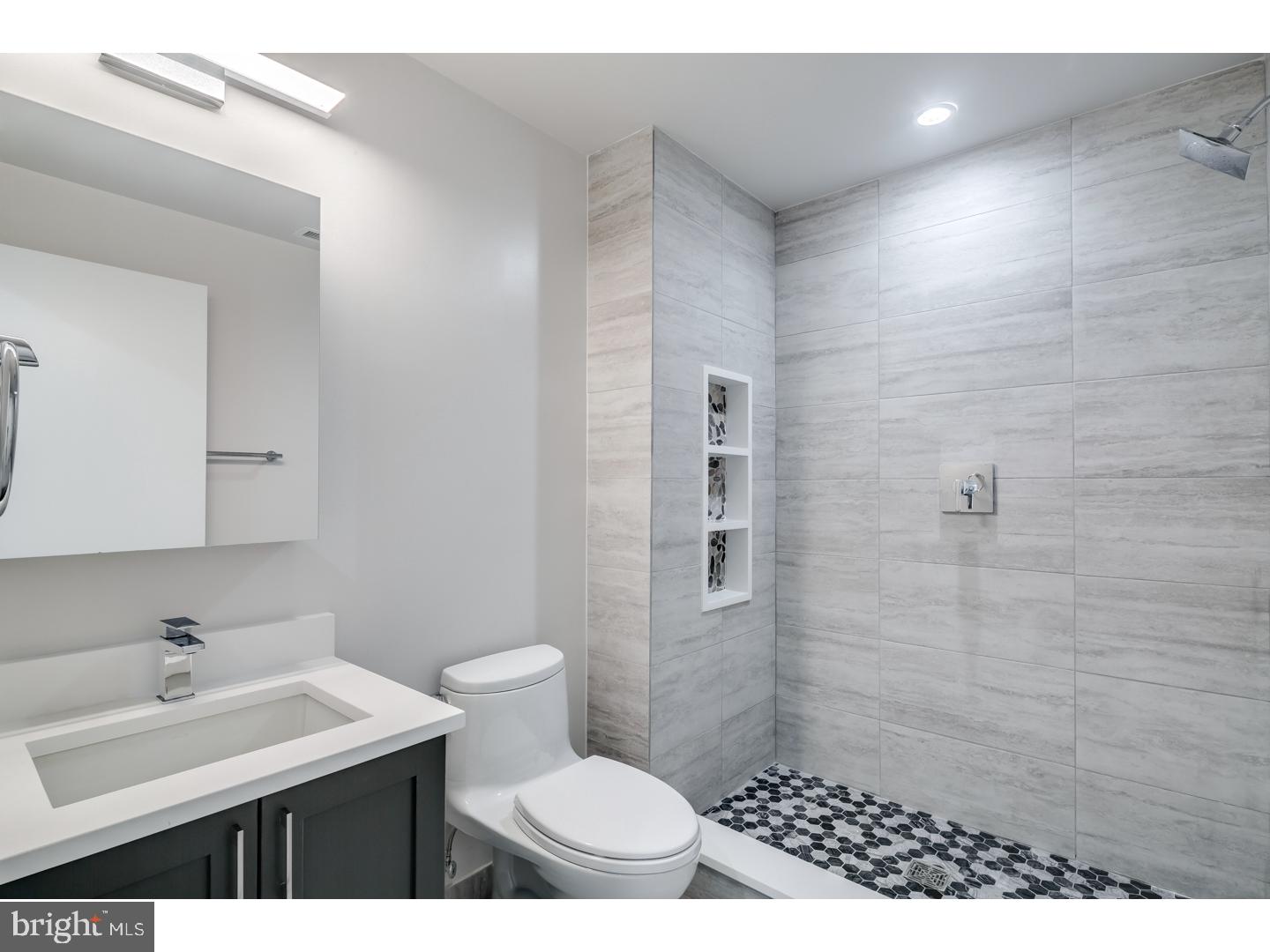 BELLA VISTA - Residential