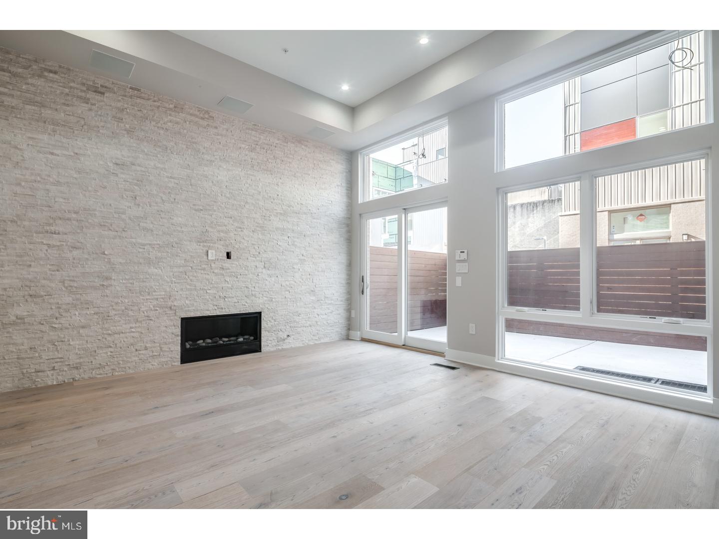 BELLA VISTA - Residential