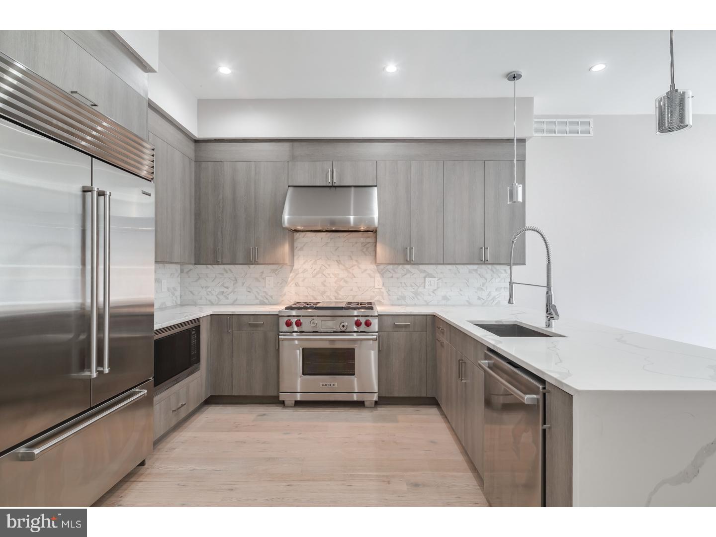 BELLA VISTA - Residential