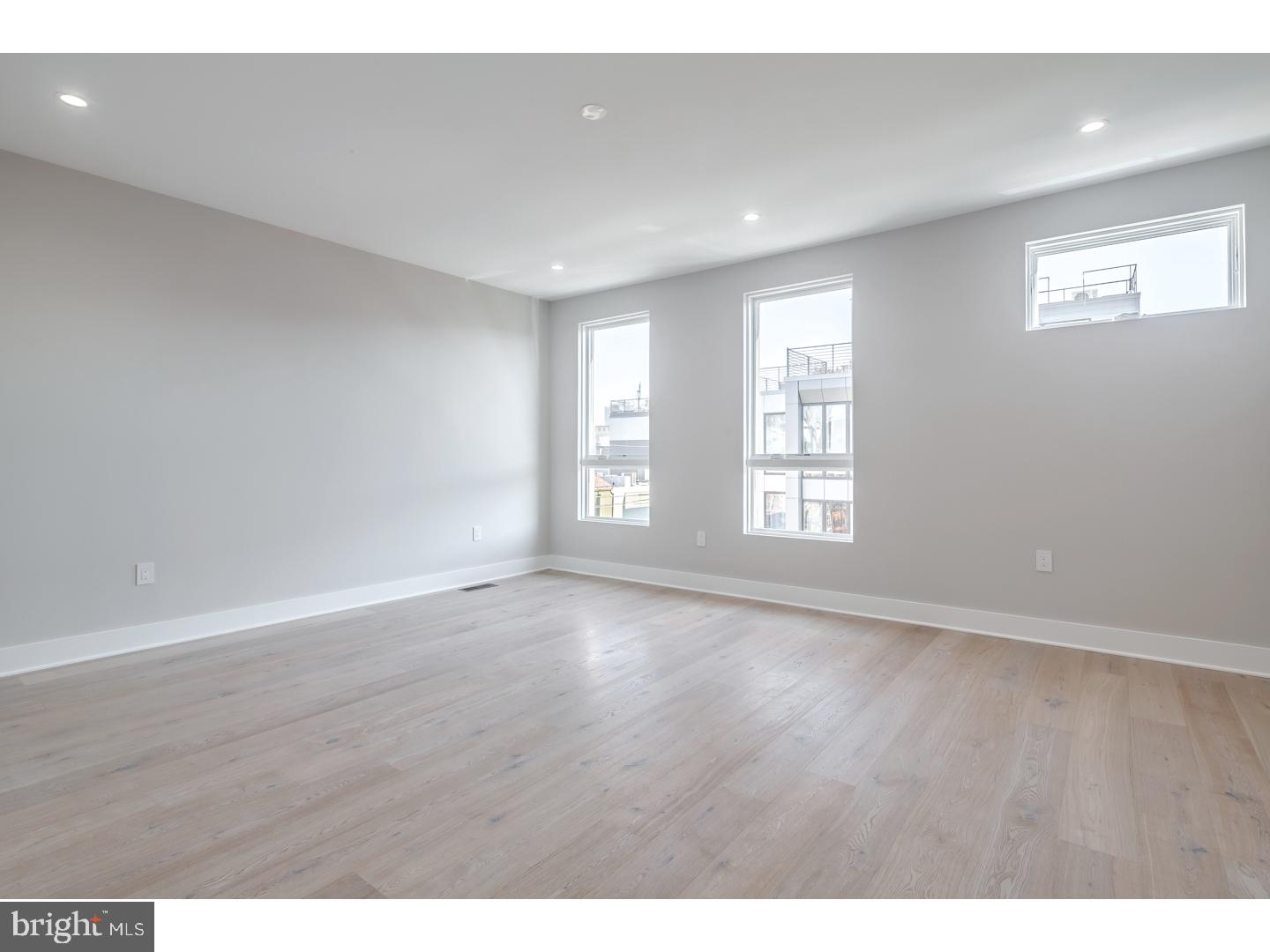 BELLA VISTA - Residential