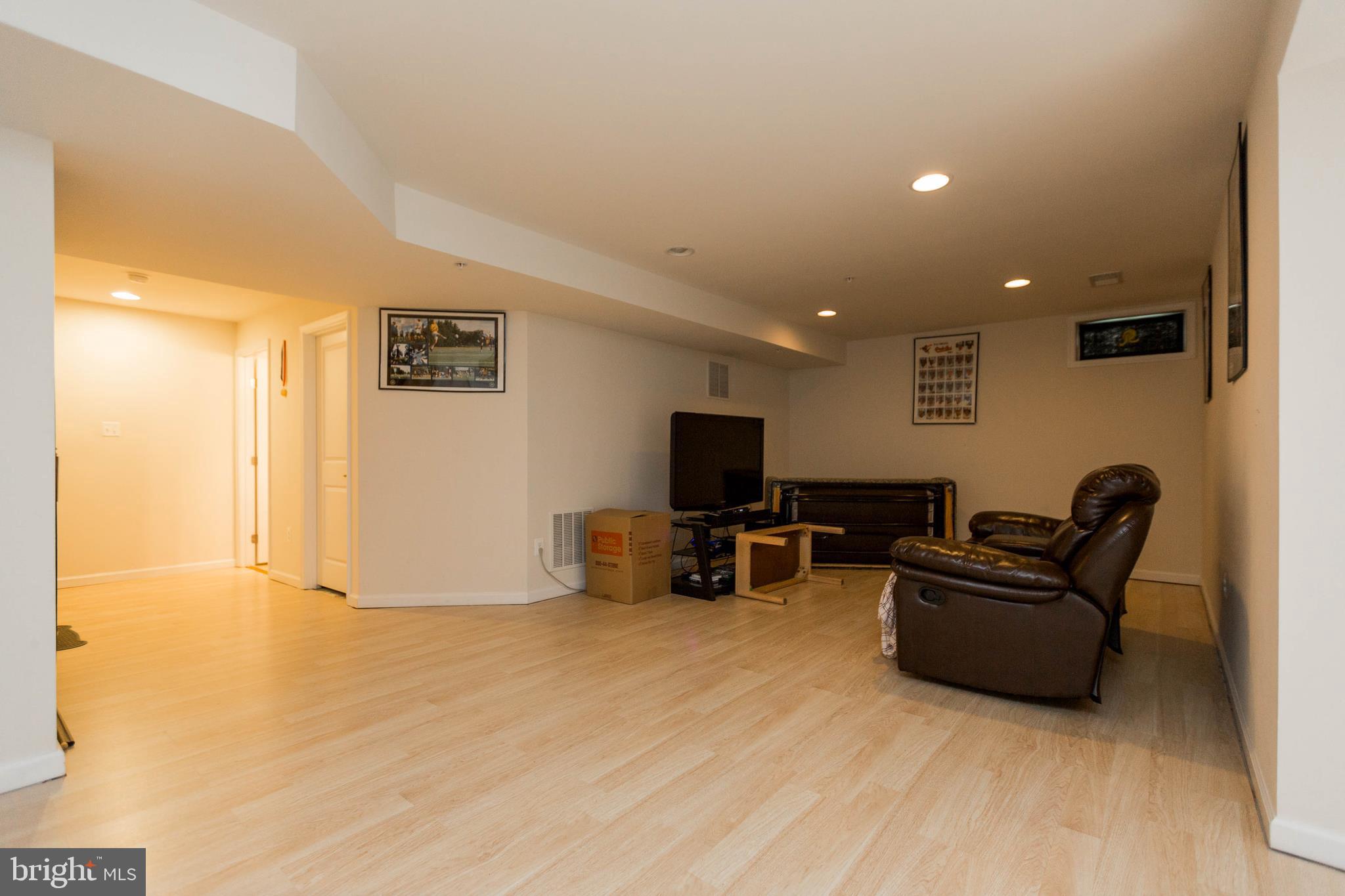 LINDEN GROVE - Residential