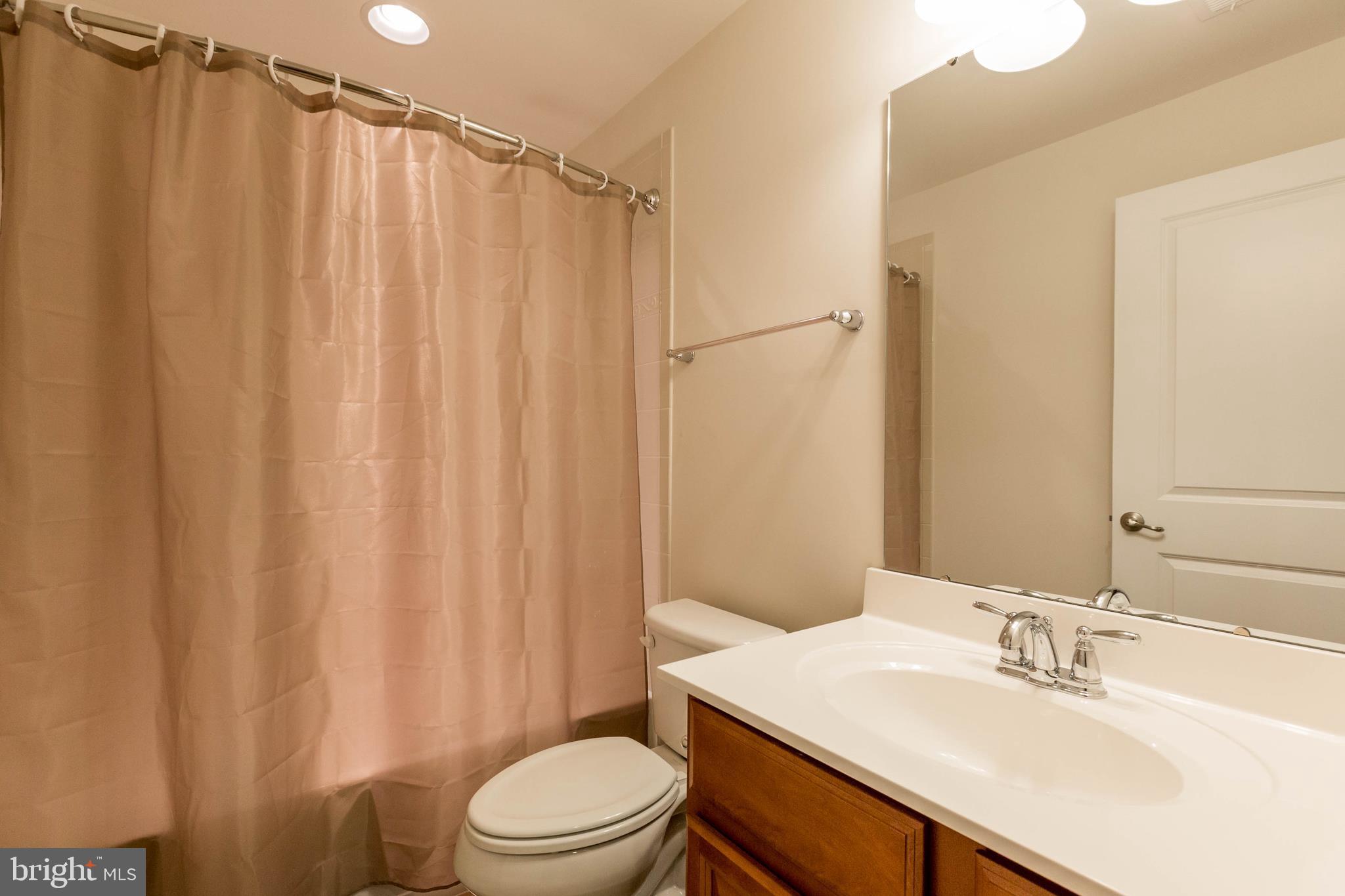 LINDEN GROVE - Residential