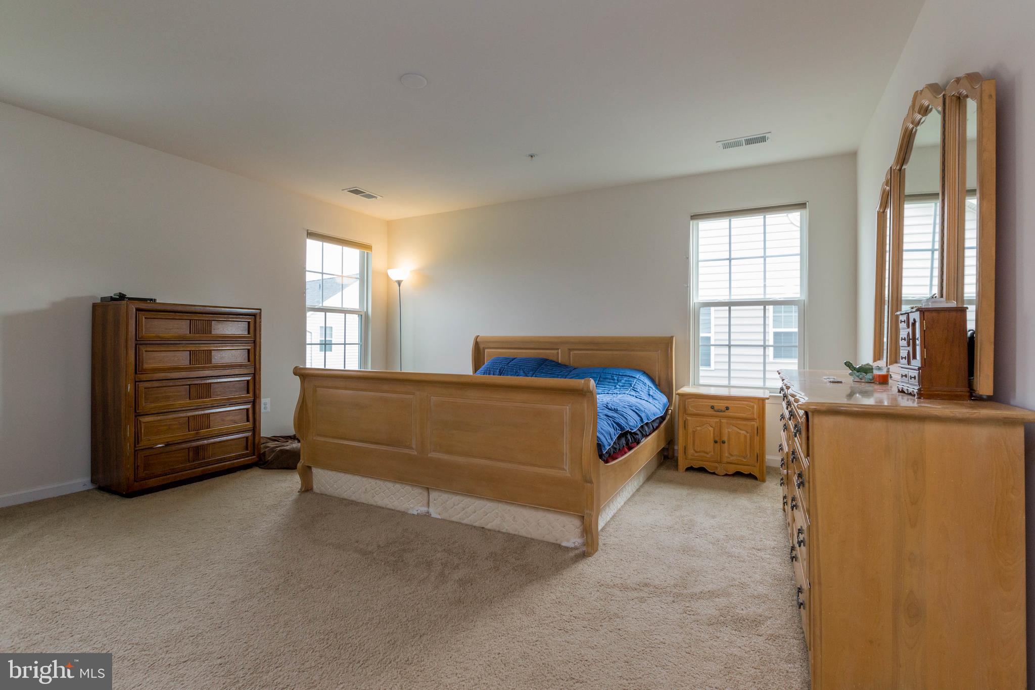 LINDEN GROVE - Residential