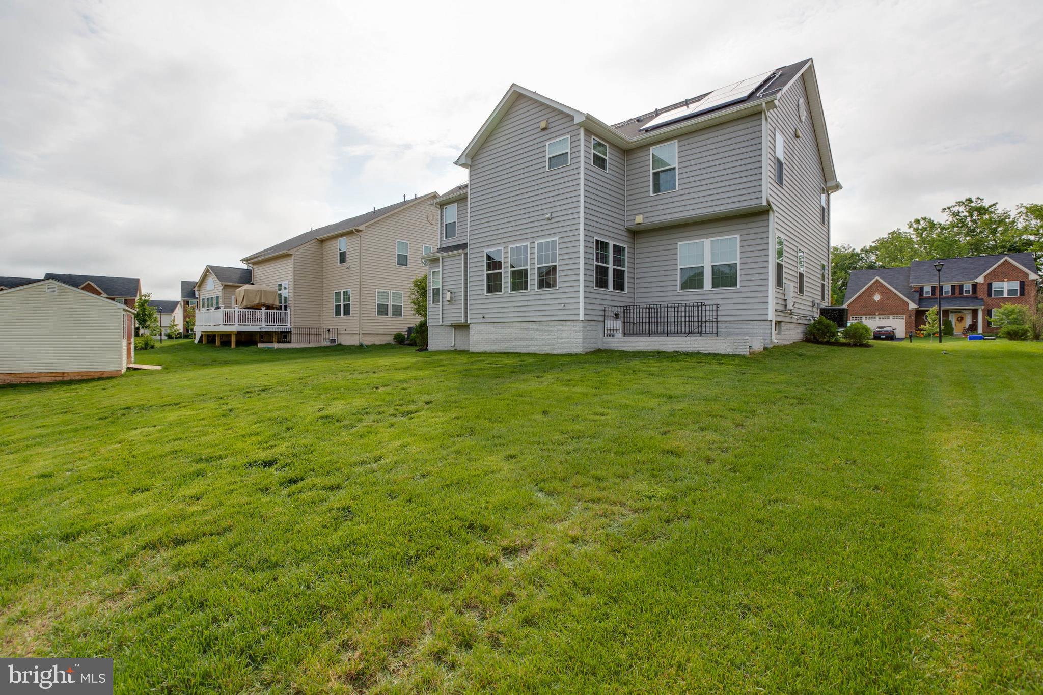 LINDEN GROVE - Residential