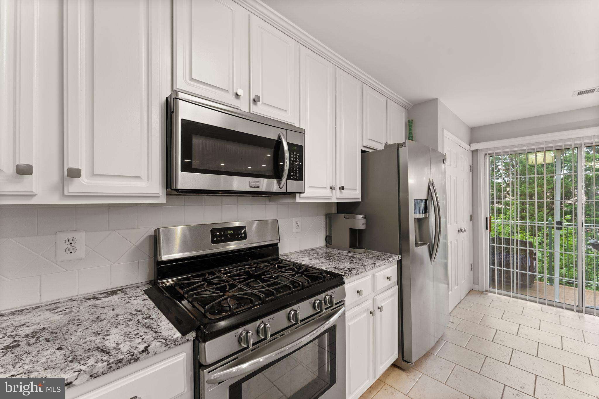 11890 BRETON COURT 8B