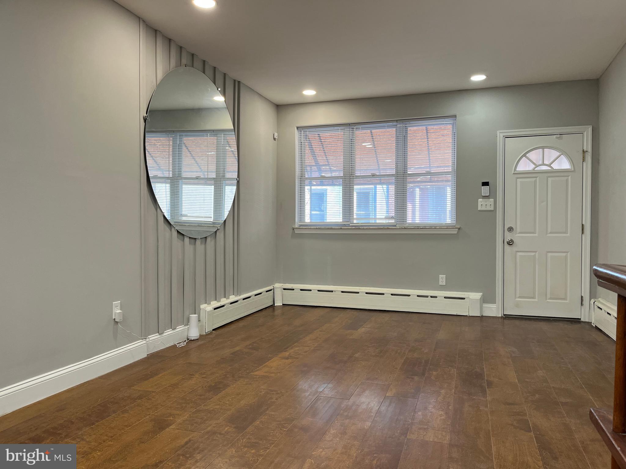 LOWER MOYAMENSING - Residential