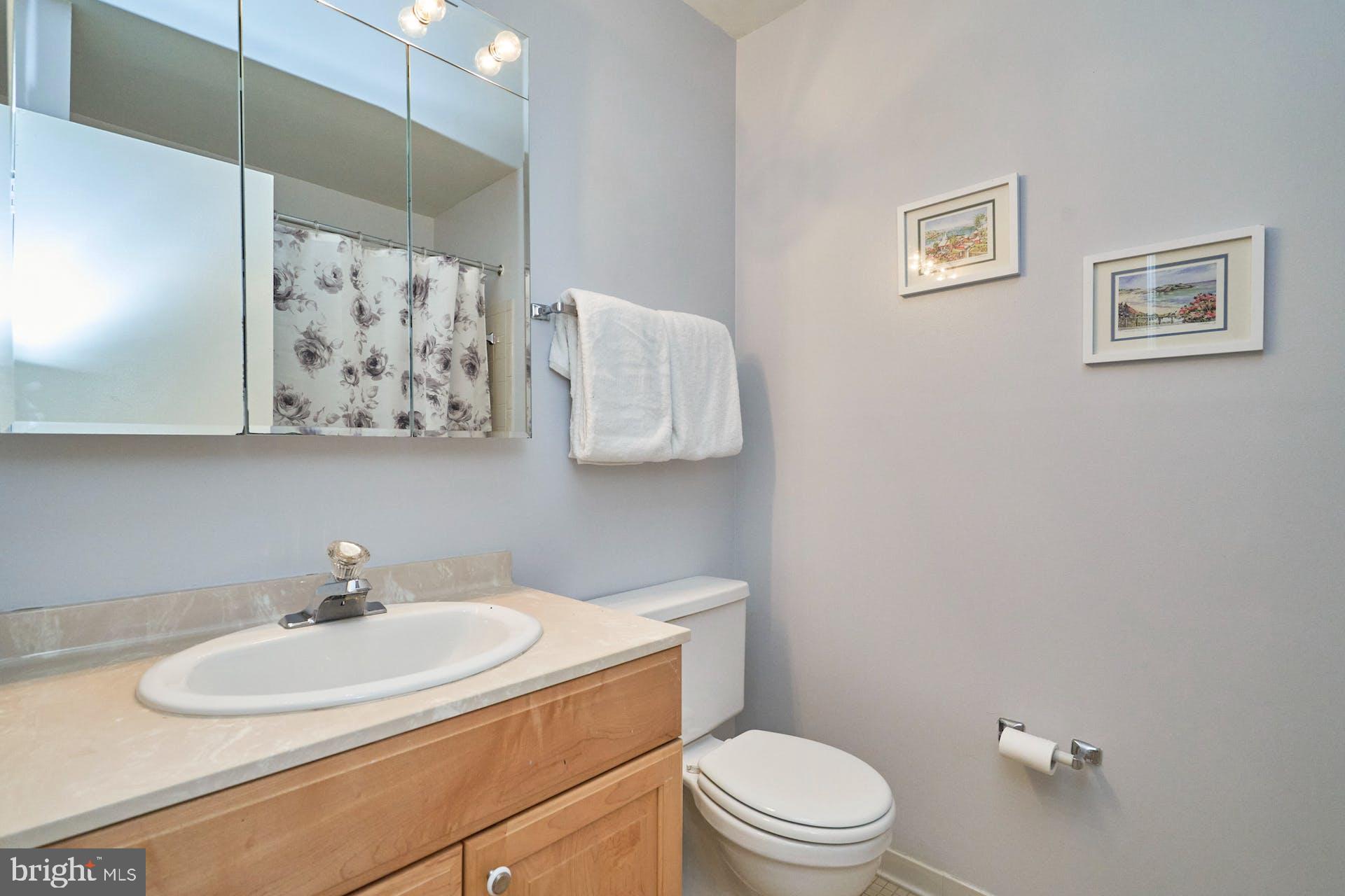 ALEXANDRIA OVERLOOK - Residential