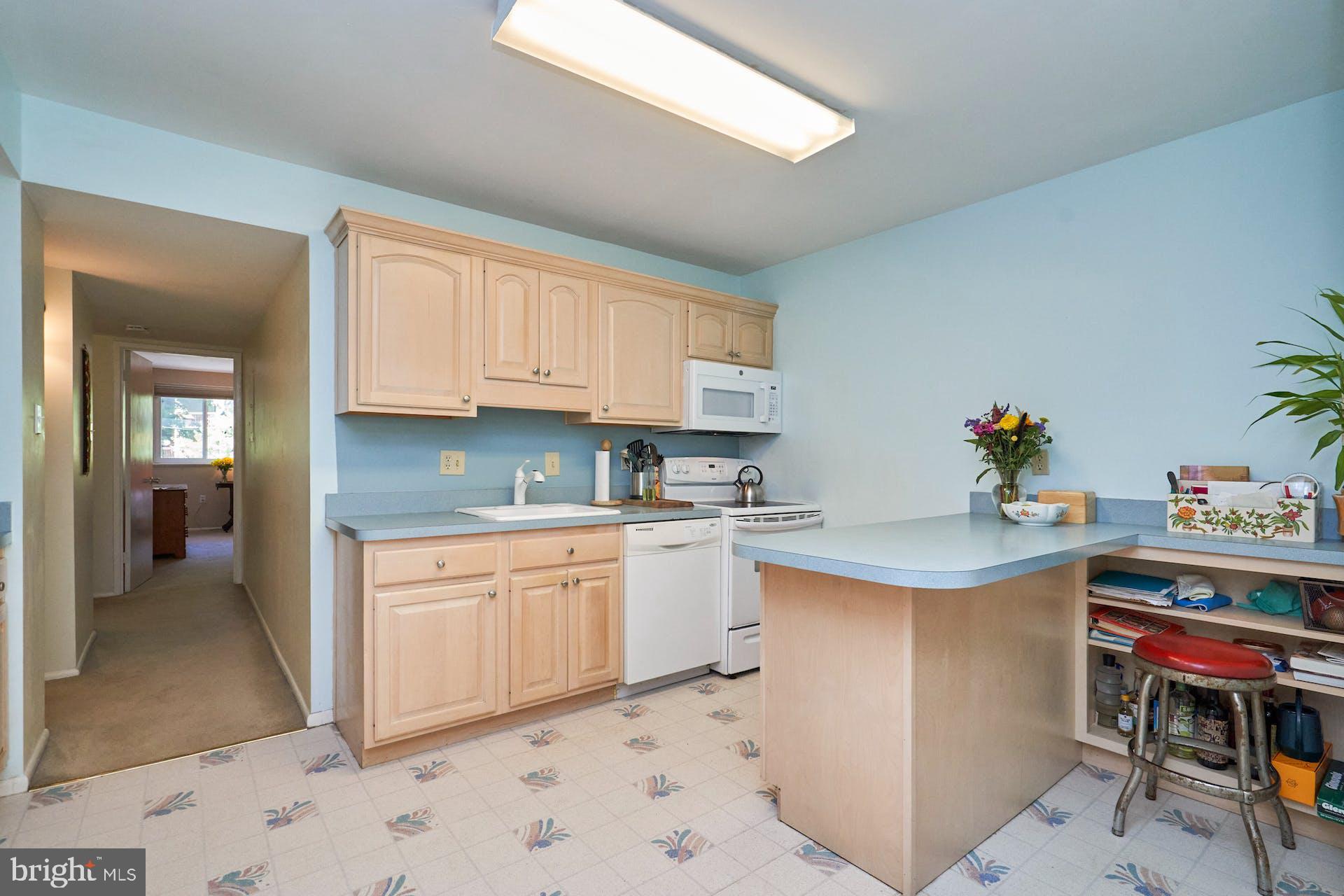 ALEXANDRIA OVERLOOK - Residential